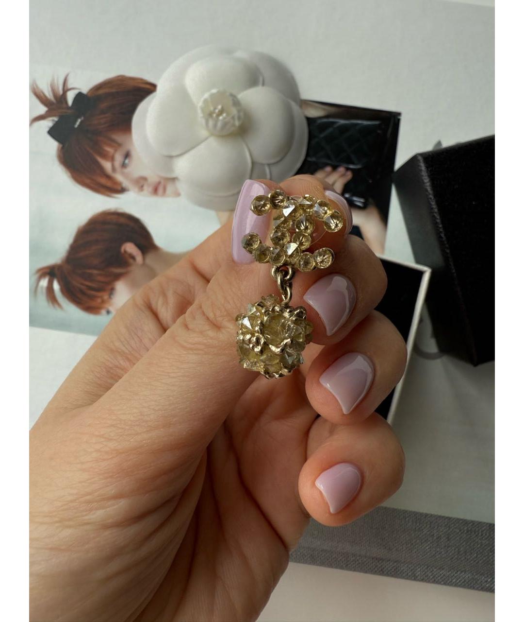 CHANEL Золотые металлические серьги, фото 2