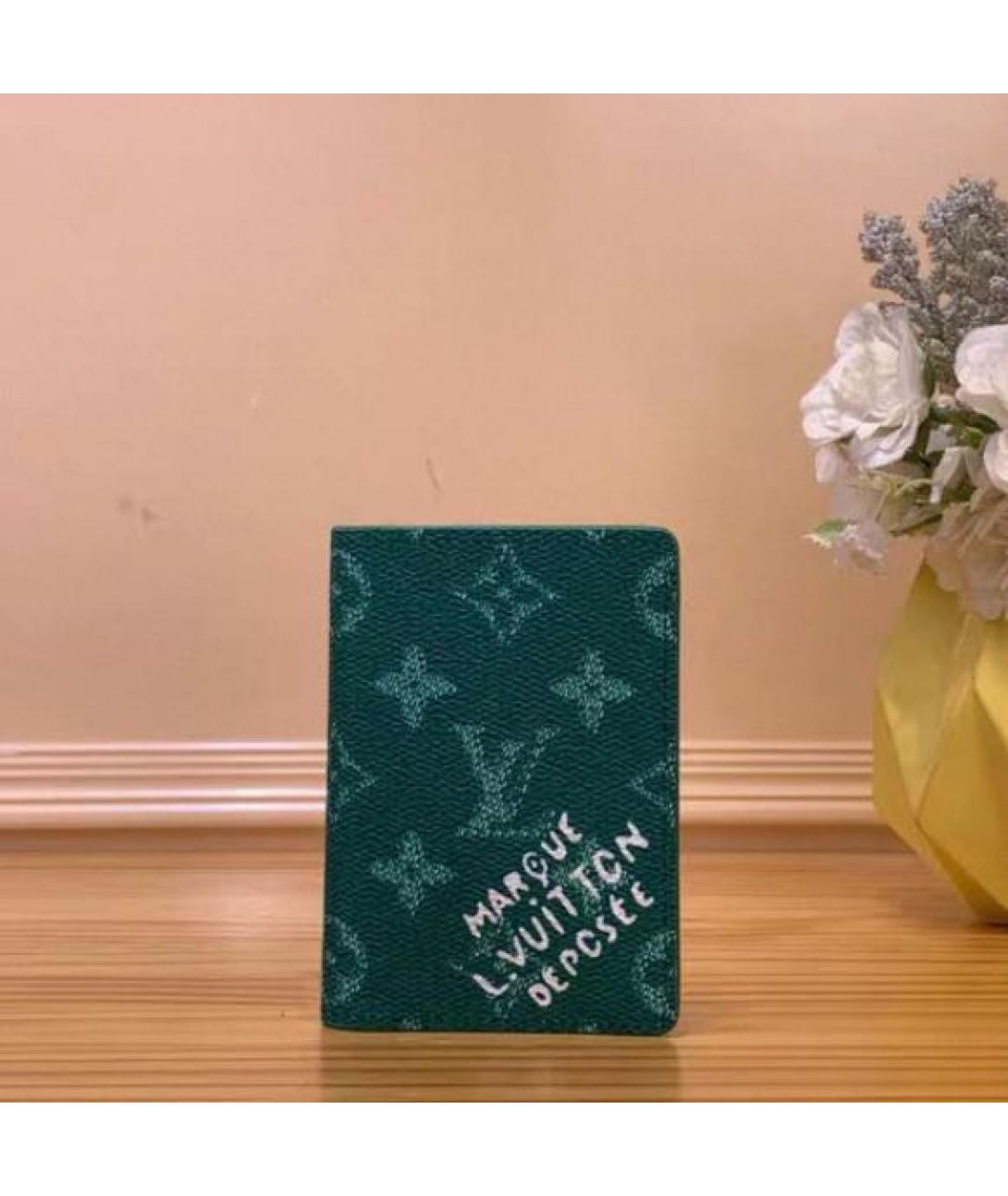 LOUIS VUITTON Зеленый кардхолдер, фото 2