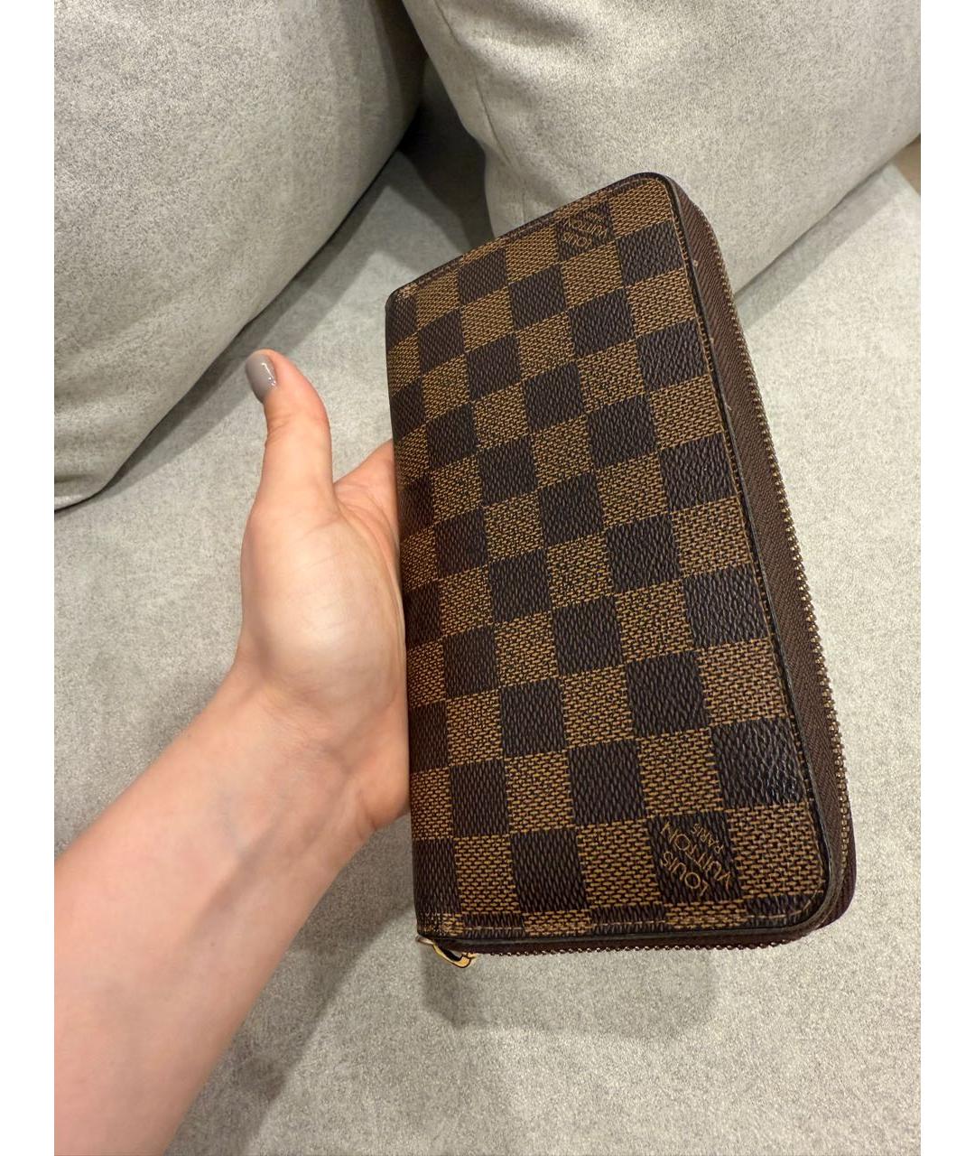 LOUIS VUITTON Коричневый кожаный кошелек, фото 3