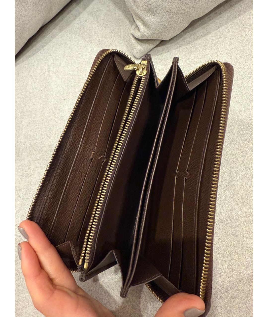 LOUIS VUITTON Коричневый кожаный кошелек, фото 4