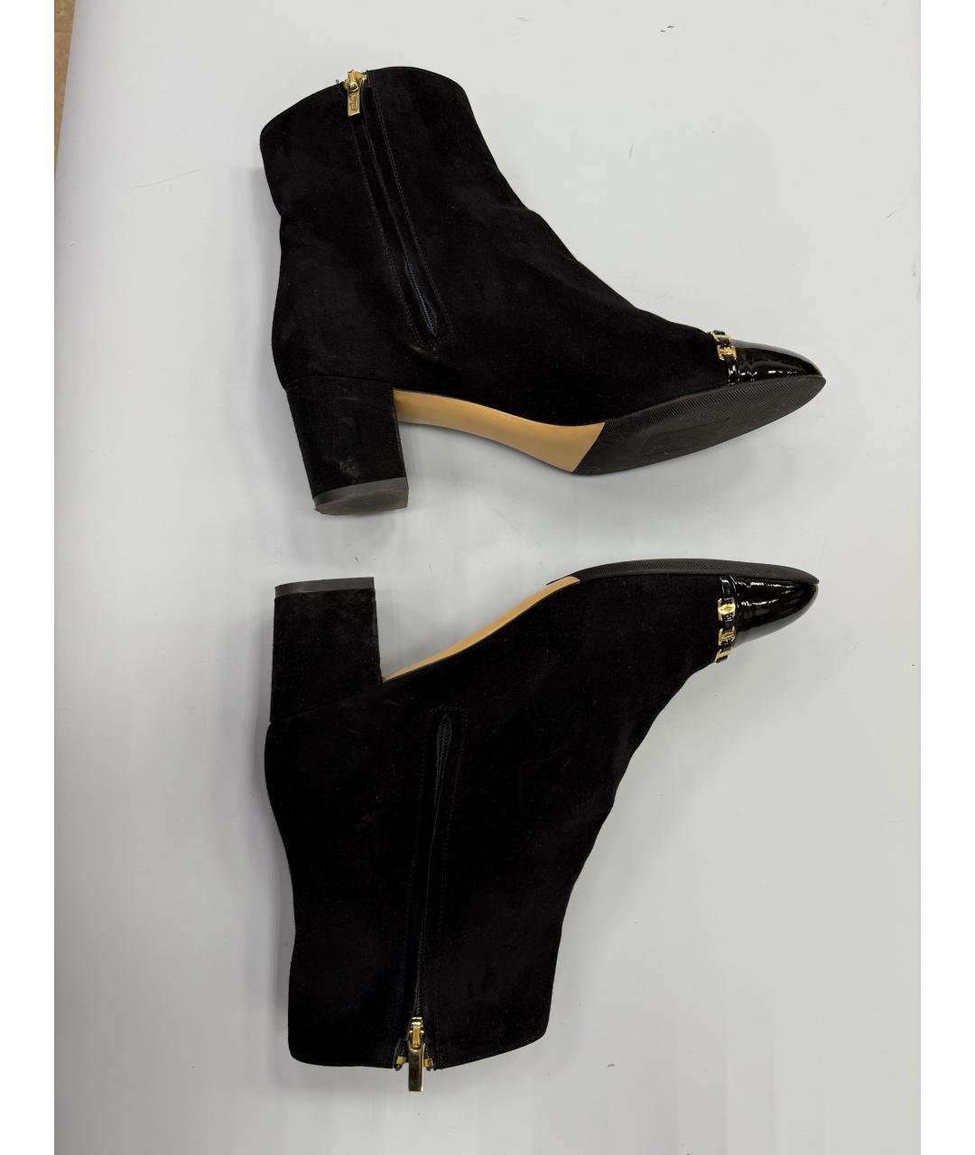 FERRAGAMO Черные замшевые ботильоны, фото 6