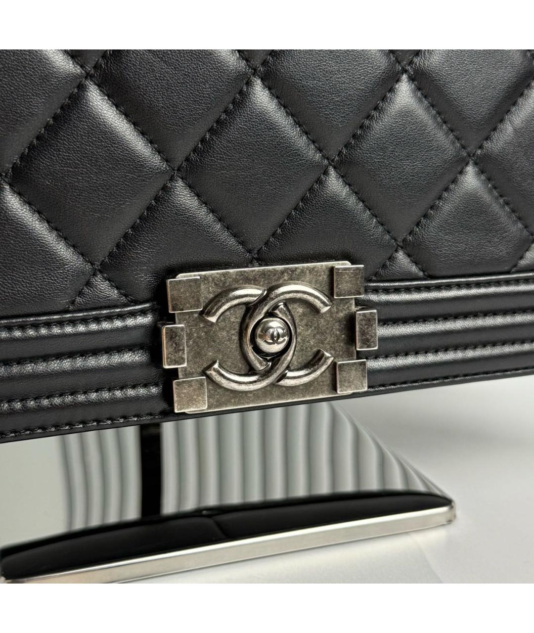 CHANEL Черная кожаная сумка через плечо, фото 7