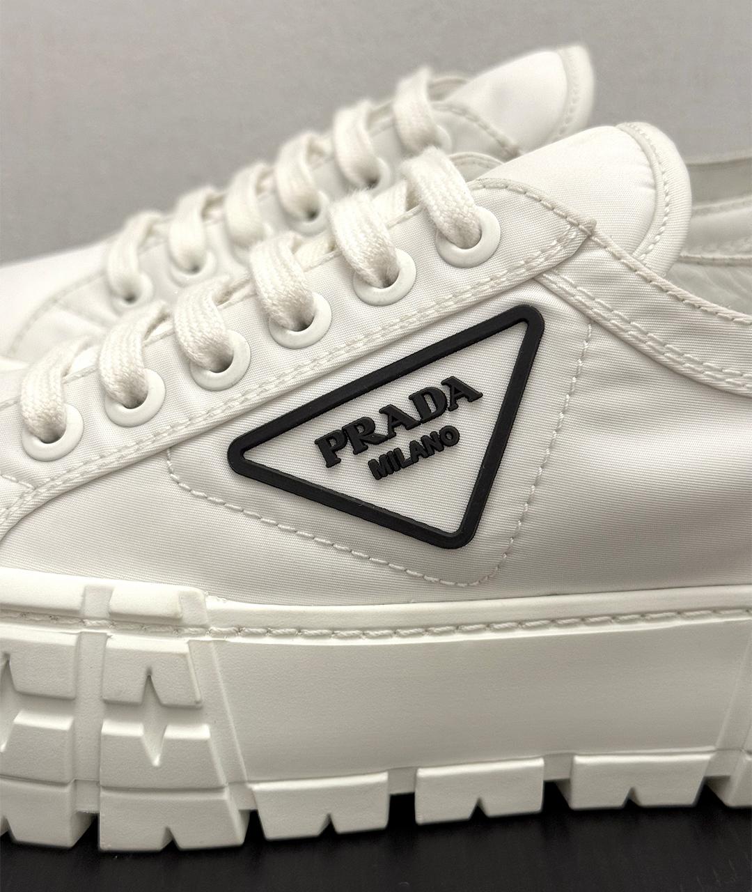 PRADA Белые кожаные кеды, фото 4