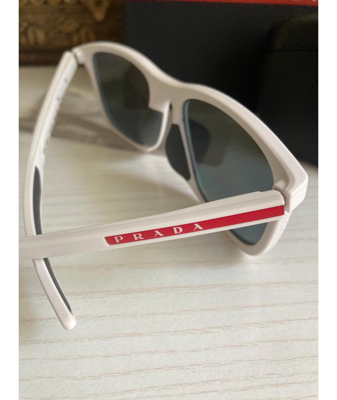PRADA Белые пластиковые солнцезащитные очки, фото 2