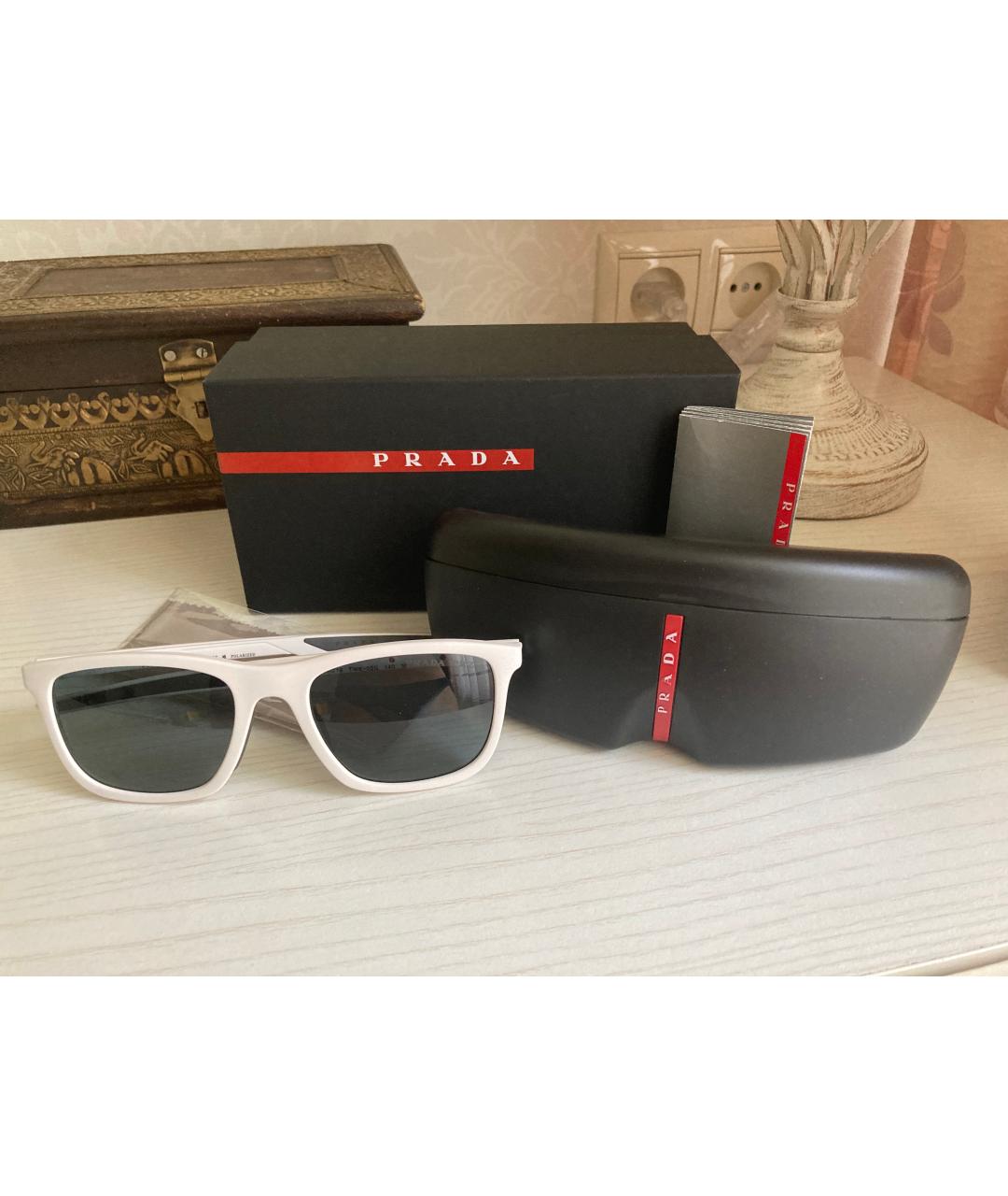 PRADA Белые пластиковые солнцезащитные очки, фото 3