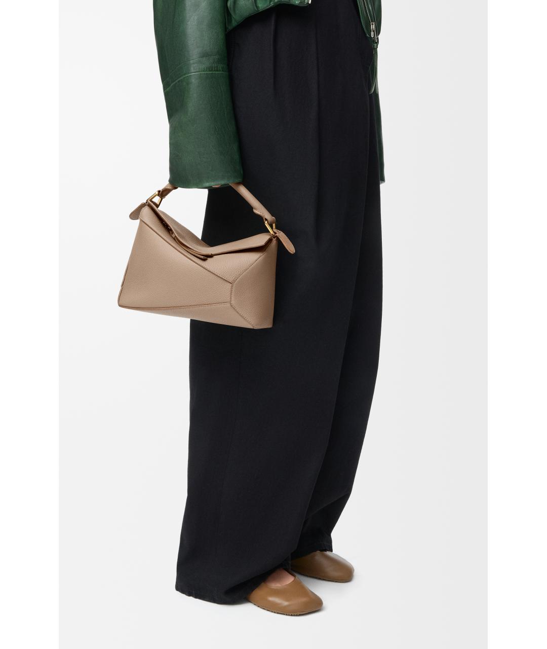 LOEWE Бежевая кожаная сумка через плечо, фото 3