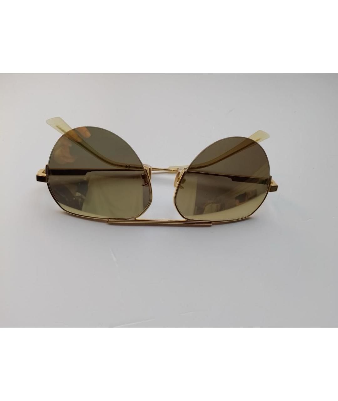 BOTTEGA VENETA Золотые пластиковые солнцезащитные очки, фото 4