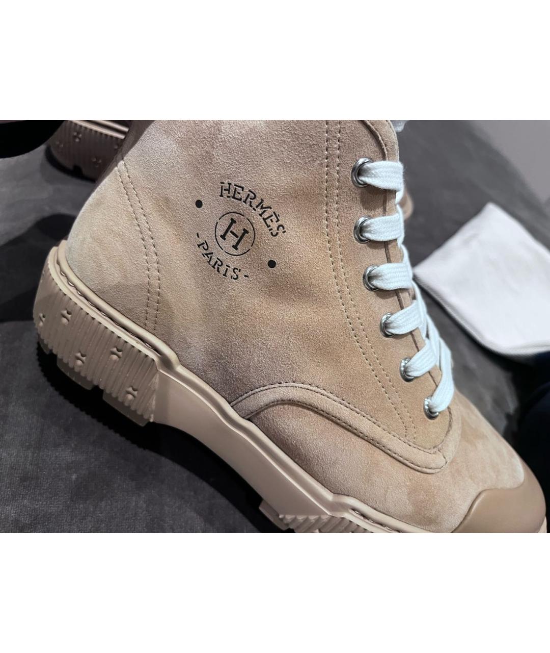 HERMES Бежевые замшевые ботинки, фото 4