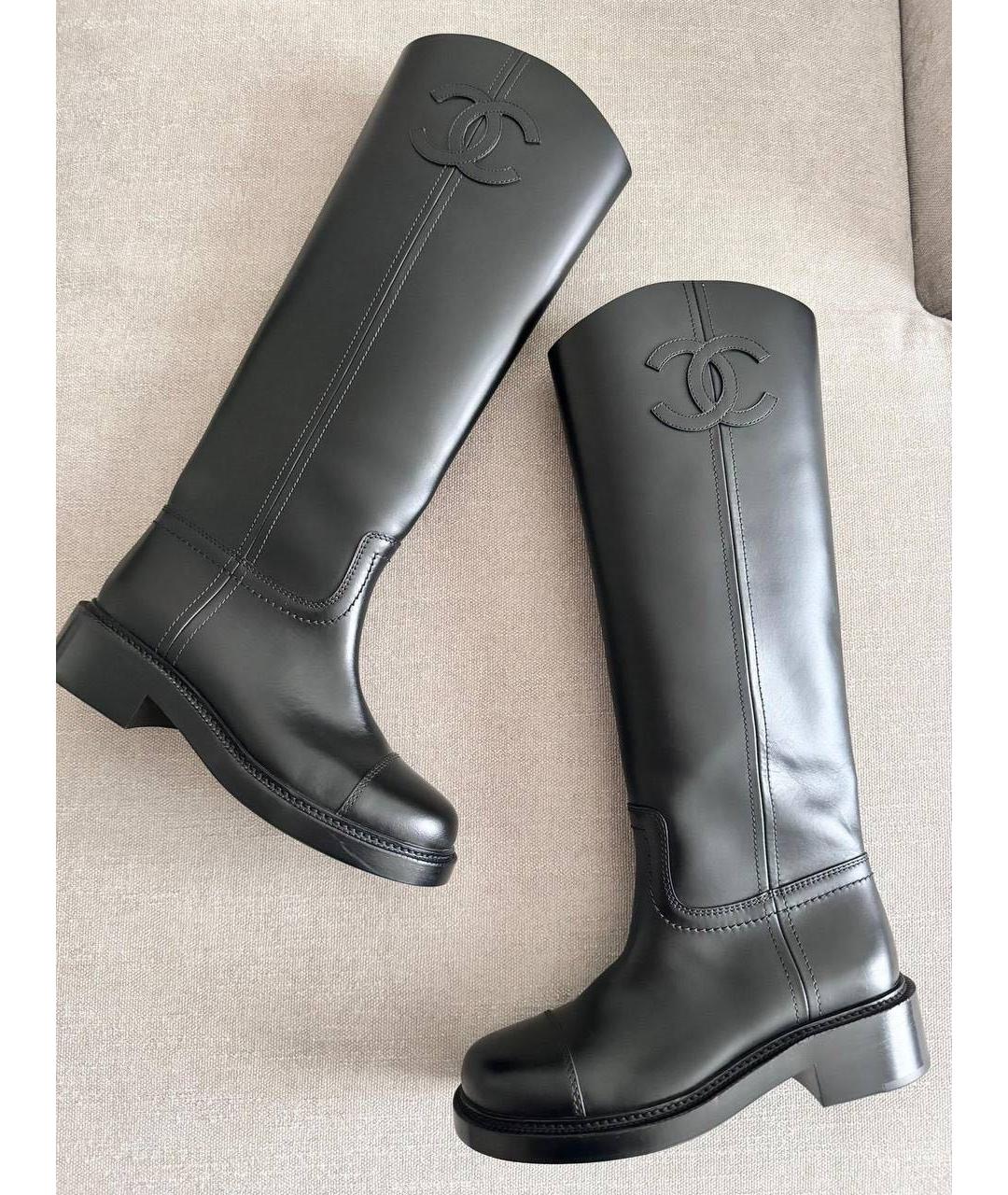 CHANEL Черные кожаные сапоги, фото 2