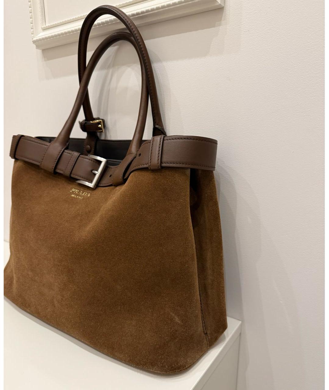 PRADA Коричневая замшевая сумка тоут, фото 4
