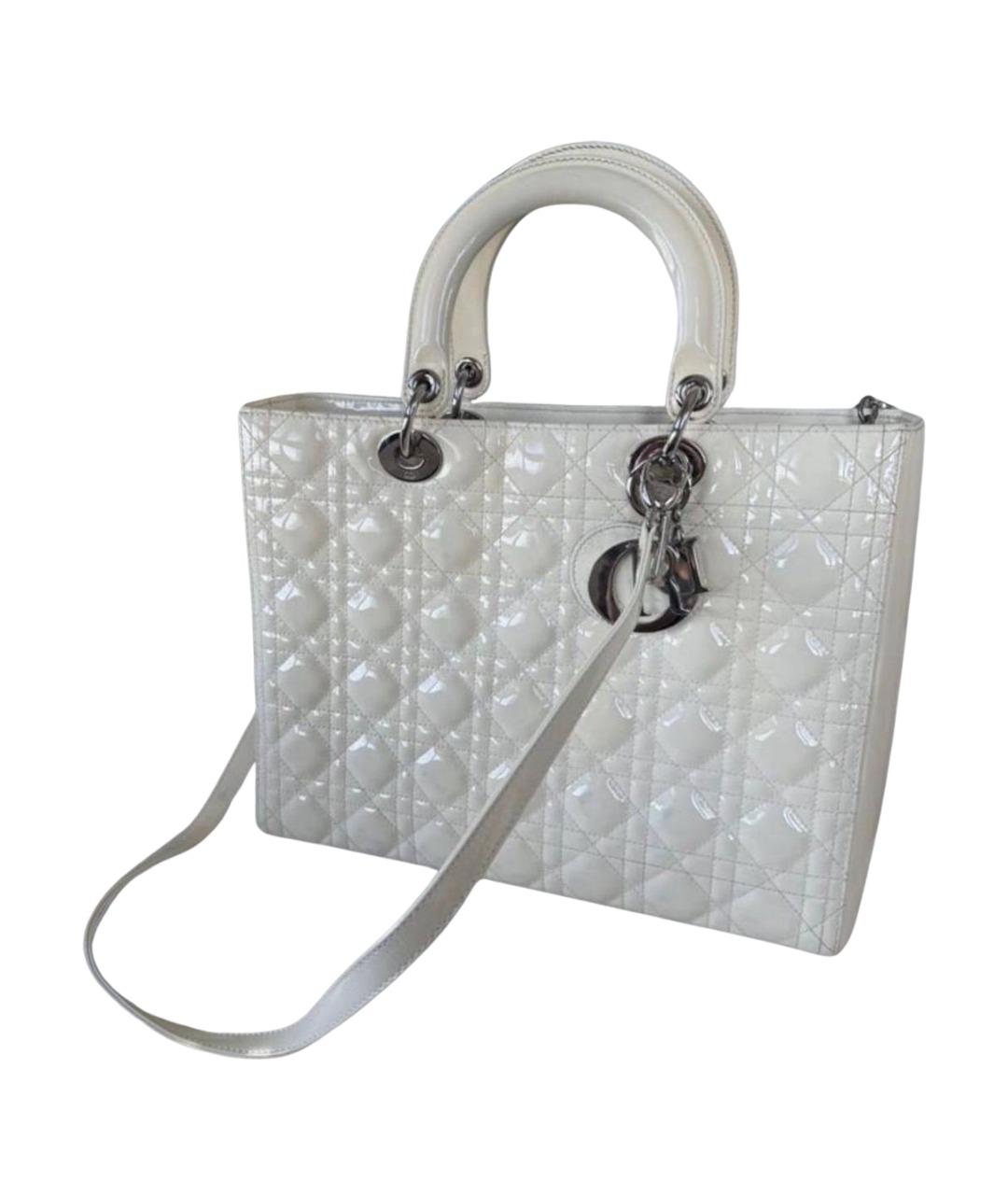 CHRISTIAN DIOR Белая сумка с короткими ручками из лакированной кожи, фото 1