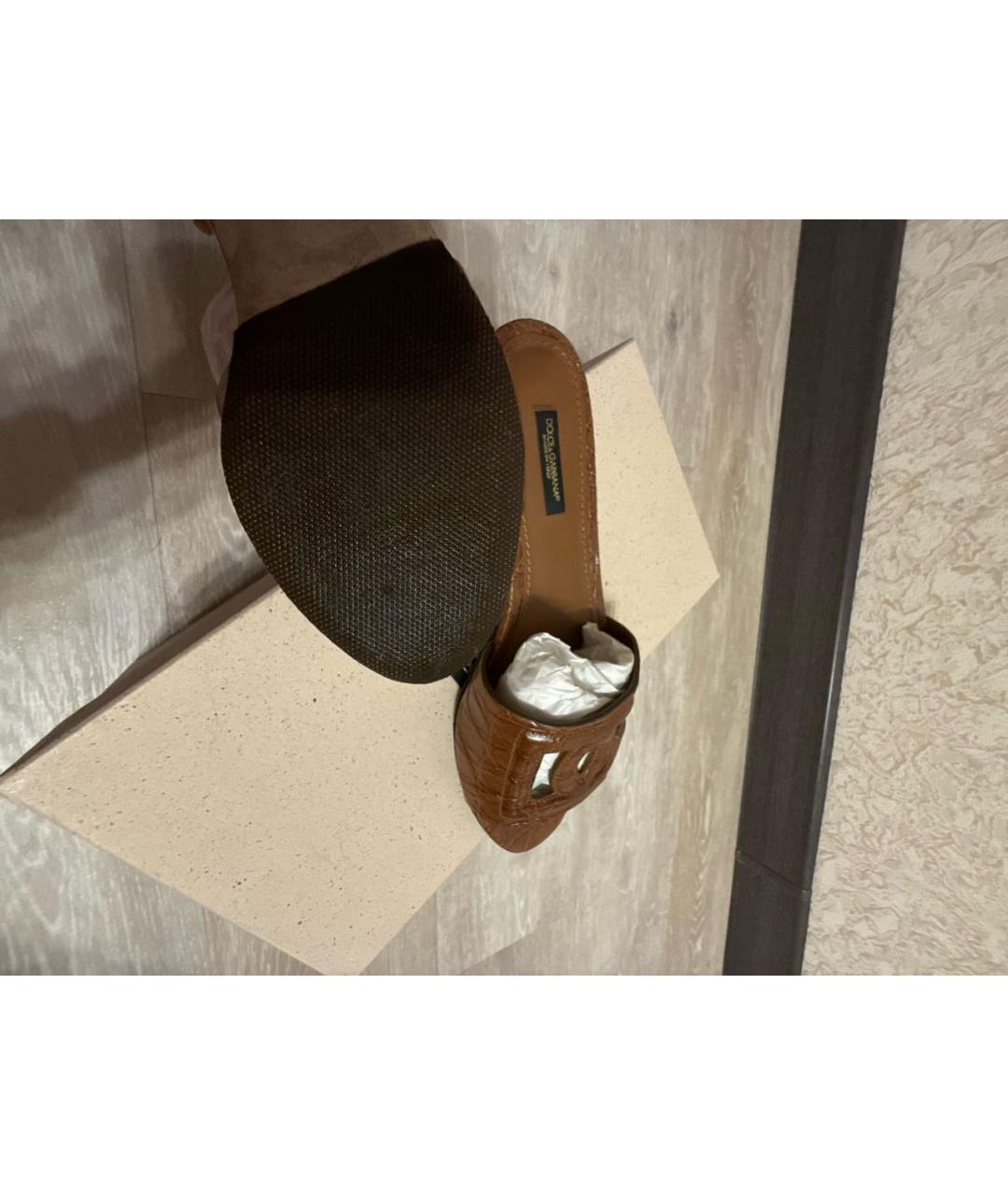 DOLCE&GABBANA Коричневые шлепанцы из экзотической кожи, фото 7