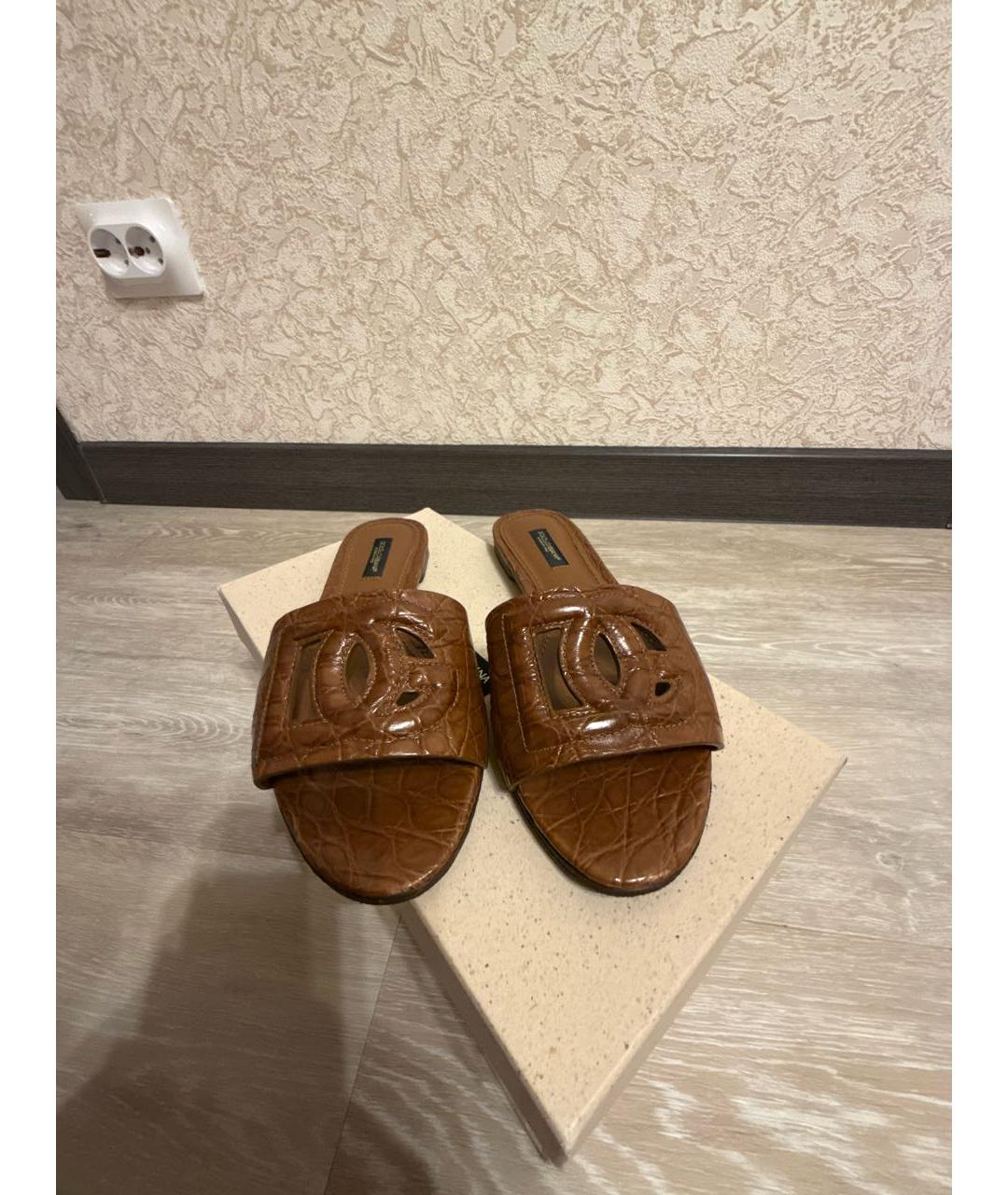 DOLCE&GABBANA Коричневые шлепанцы из экзотической кожи, фото 2