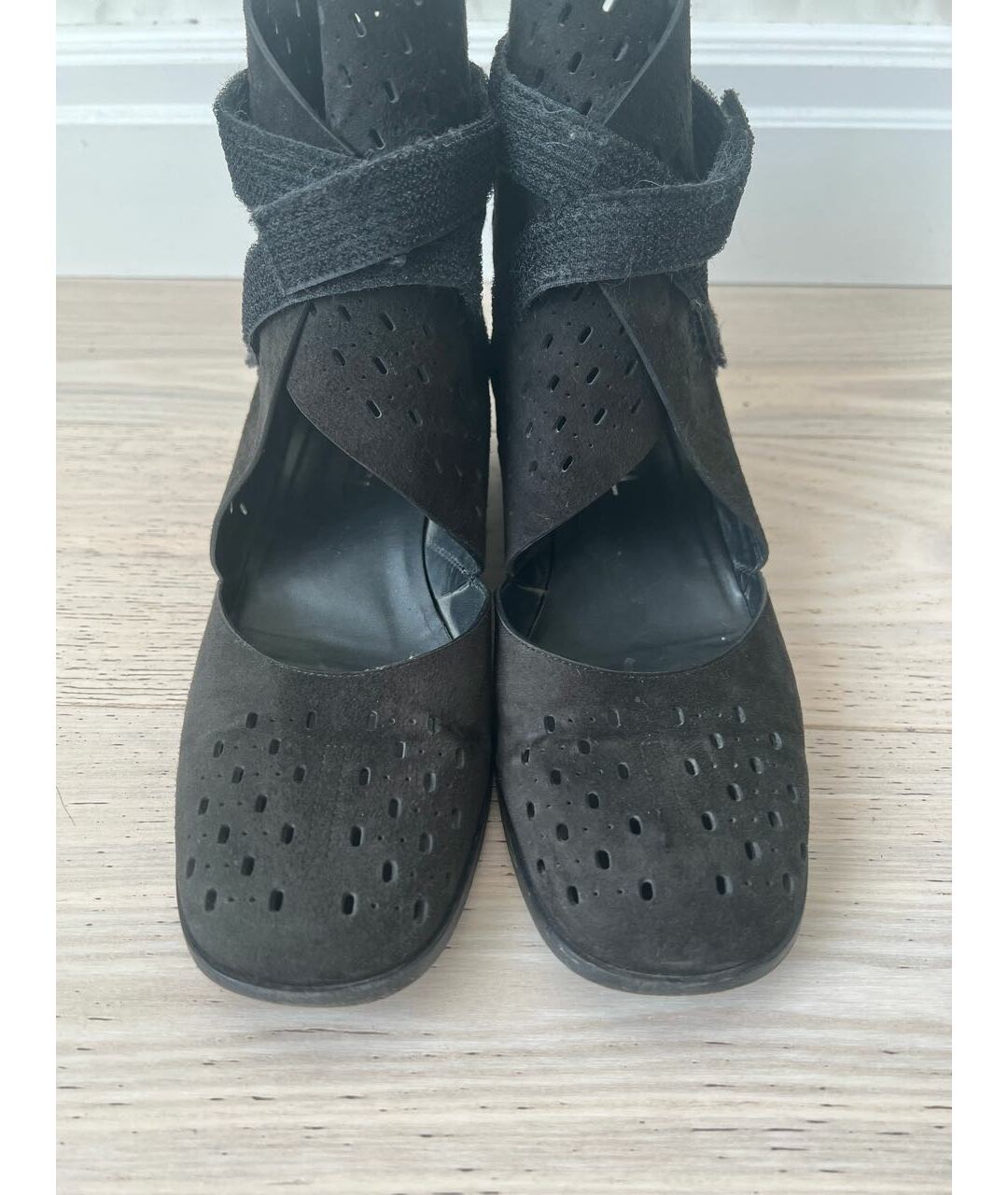 CHANEL PRE-OWNED Черные нубуковые туфли, фото 2