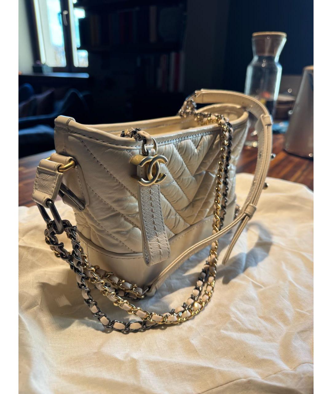 CHANEL Бежевая кожаная сумка через плечо, фото 2