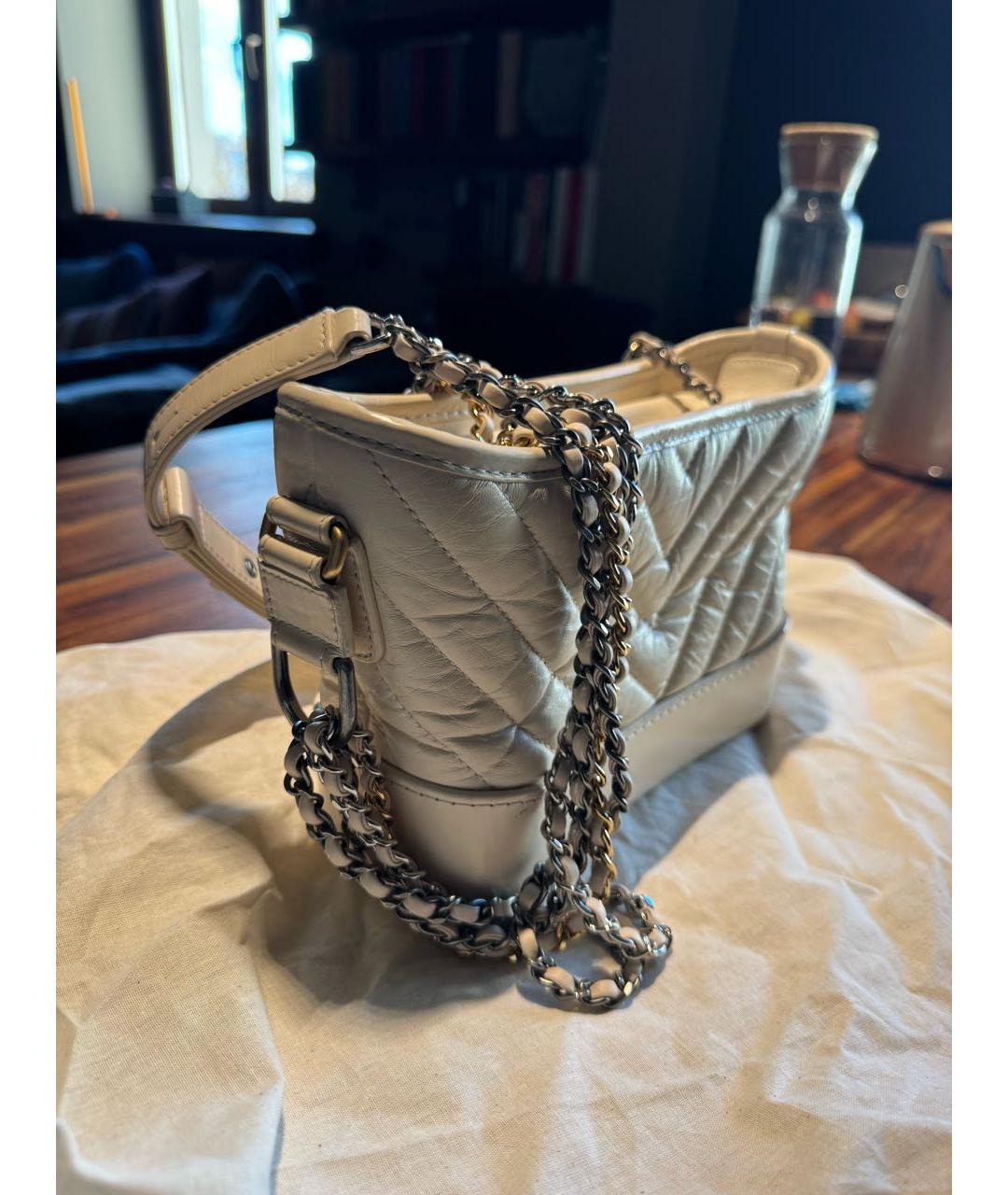 CHANEL Бежевая кожаная сумка через плечо, фото 6