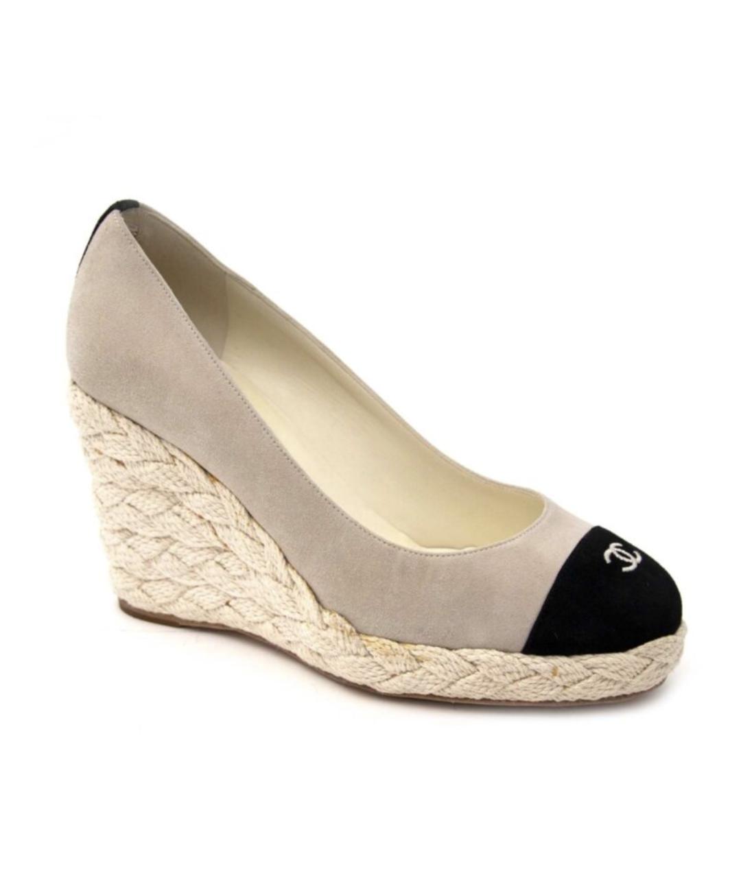 CHANEL Бежевые замшевые туфли, фото 1