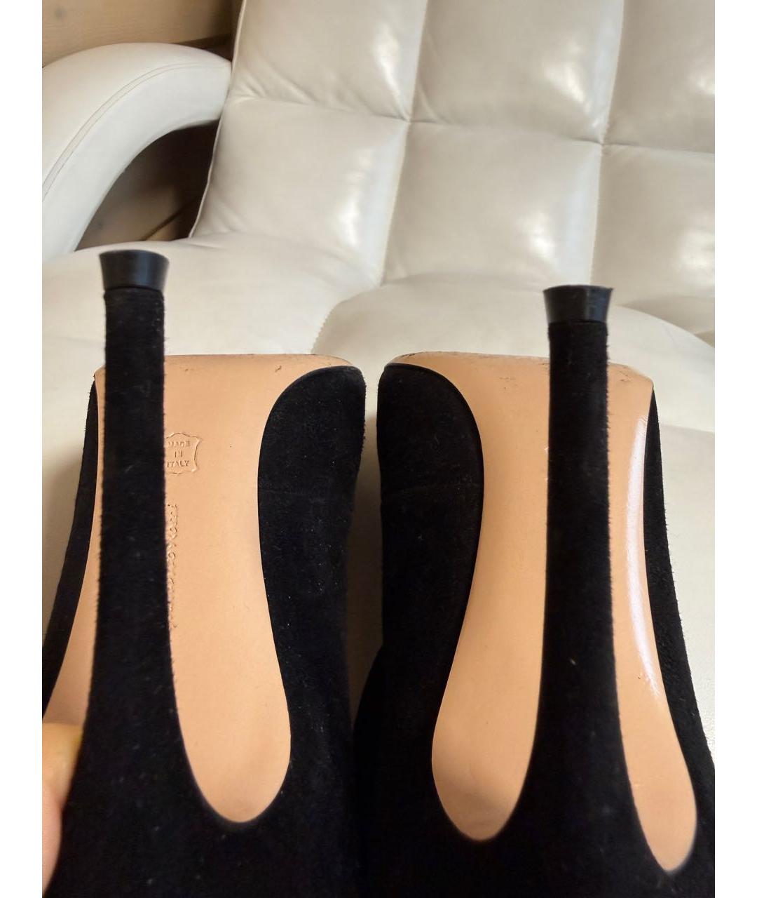 GIANVITO ROSSI Черные замшевые ботильоны, фото 5