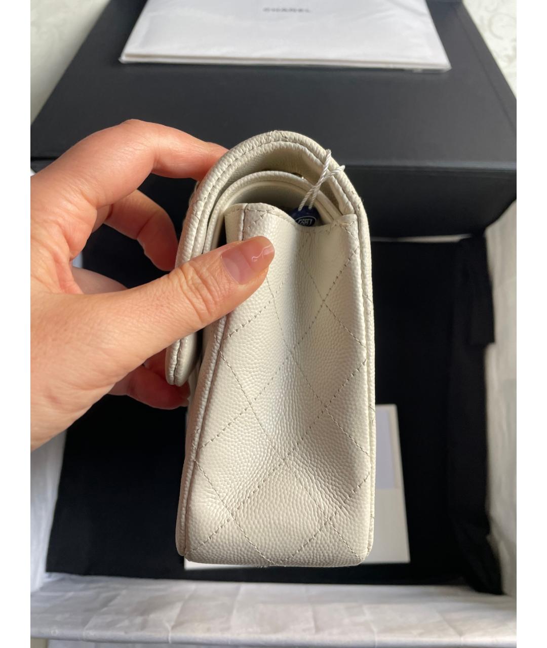 CHANEL Белая кожаная сумка через плечо, фото 4