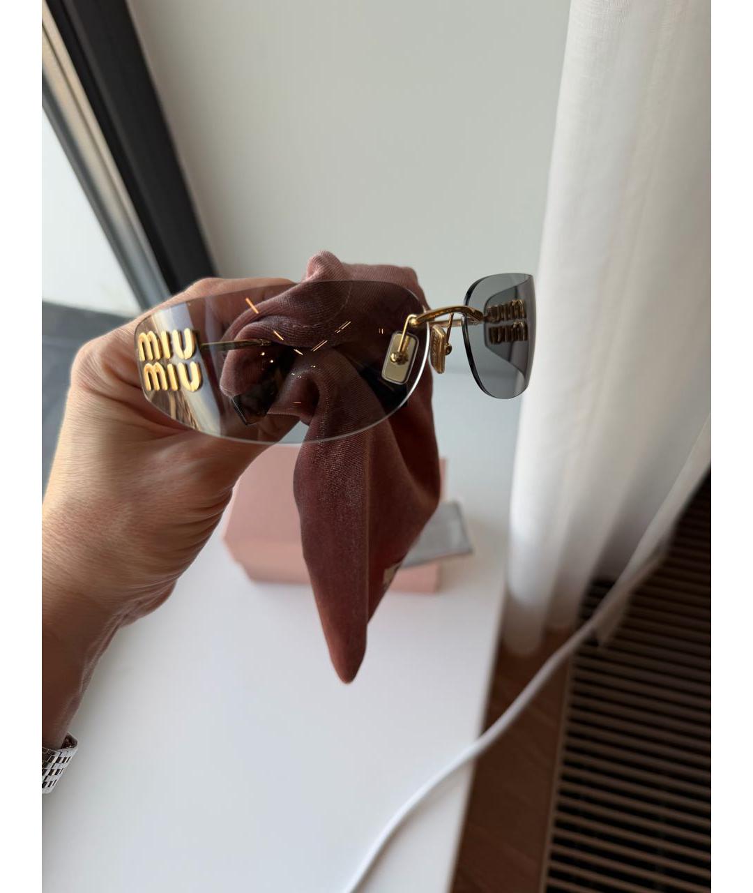 MIU MIU Золотые металлические солнцезащитные очки, фото 3