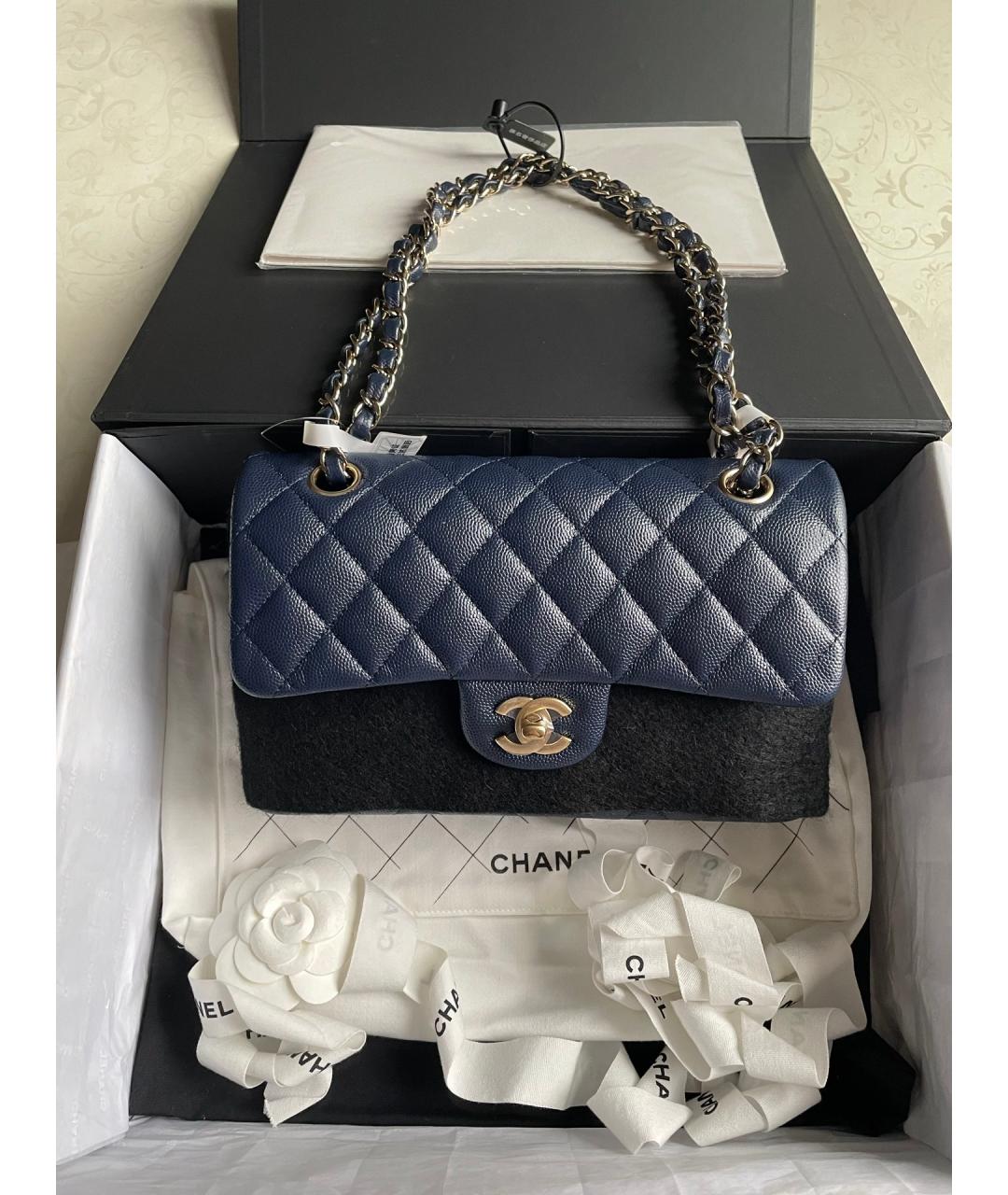 CHANEL Темно-синяя кожаная сумка через плечо, фото 7