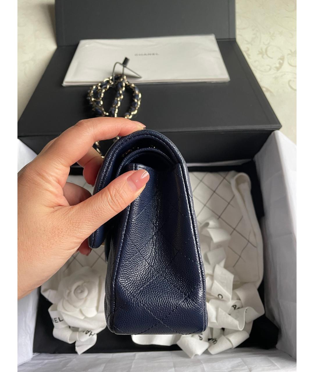 CHANEL Темно-синяя кожаная сумка через плечо, фото 4