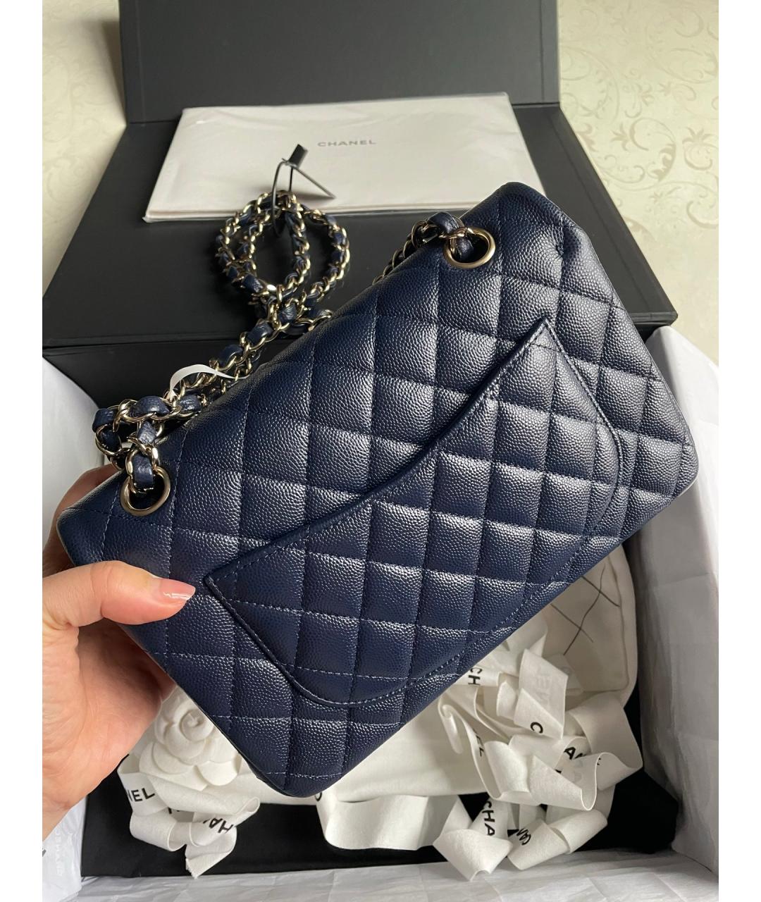 CHANEL Темно-синяя кожаная сумка через плечо, фото 3