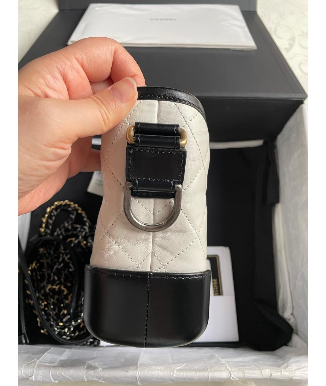 CHANEL Белая кожаная сумка через плечо, фото 4