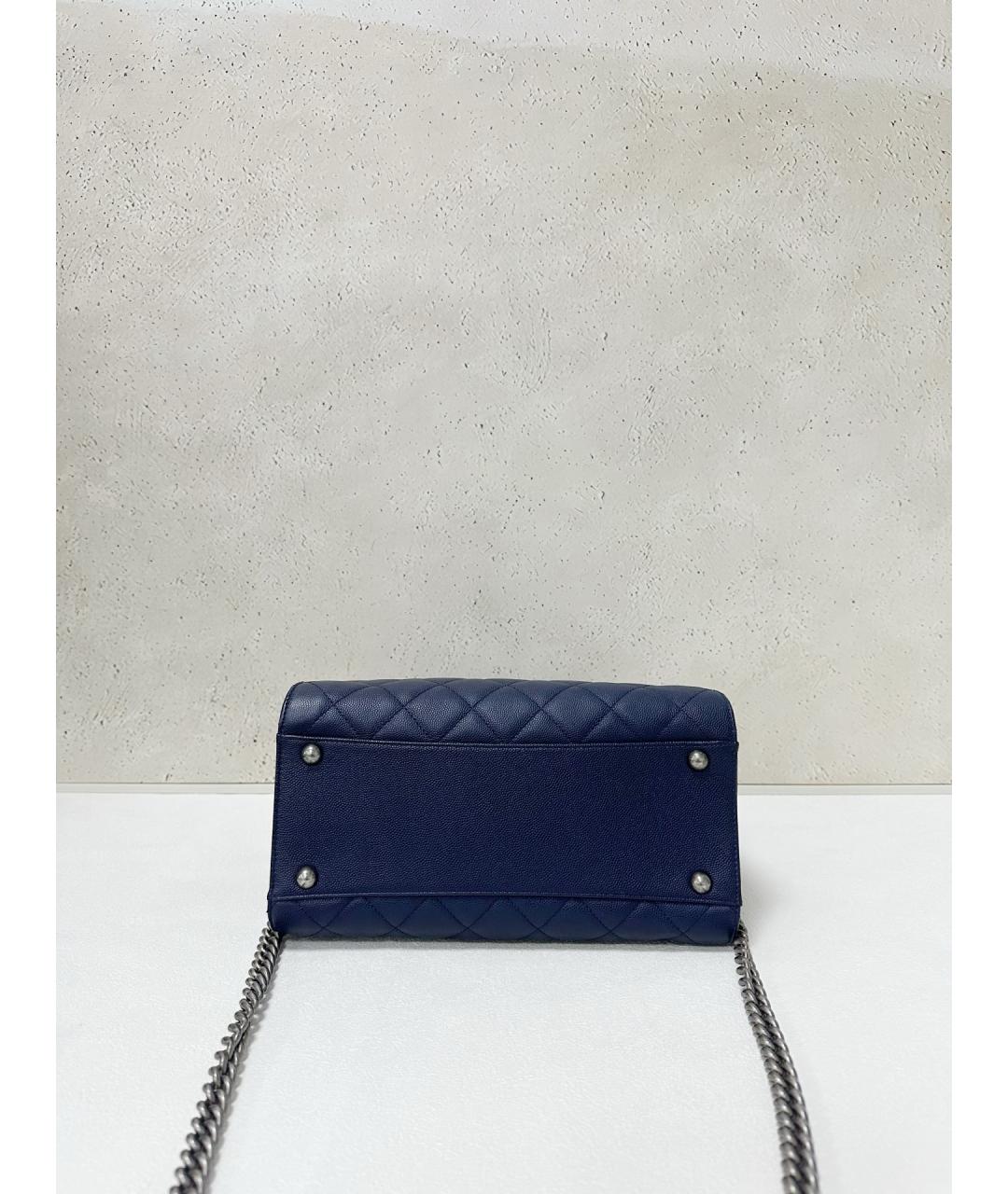 CHANEL Темно-синяя кожаная сумка через плечо, фото 5