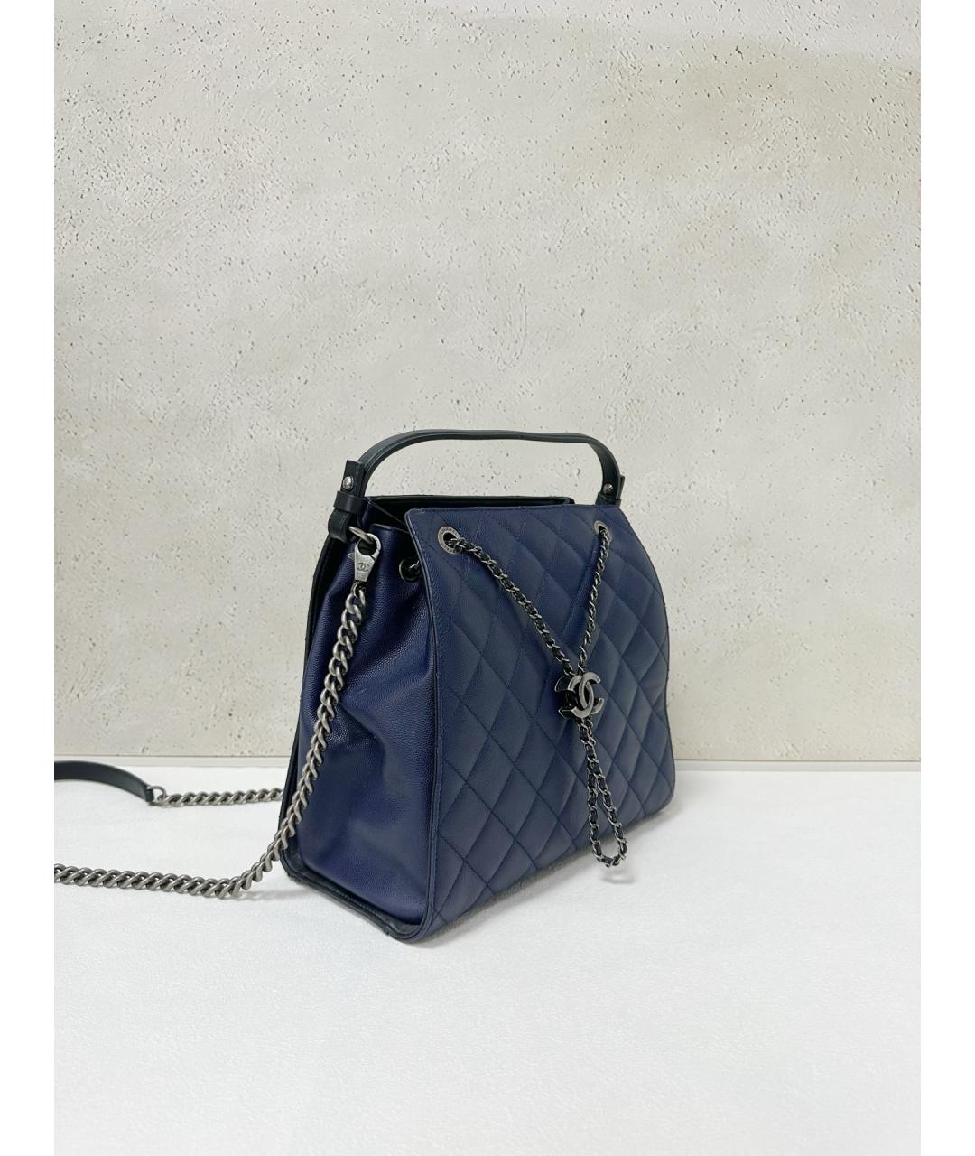 CHANEL Темно-синяя кожаная сумка через плечо, фото 4