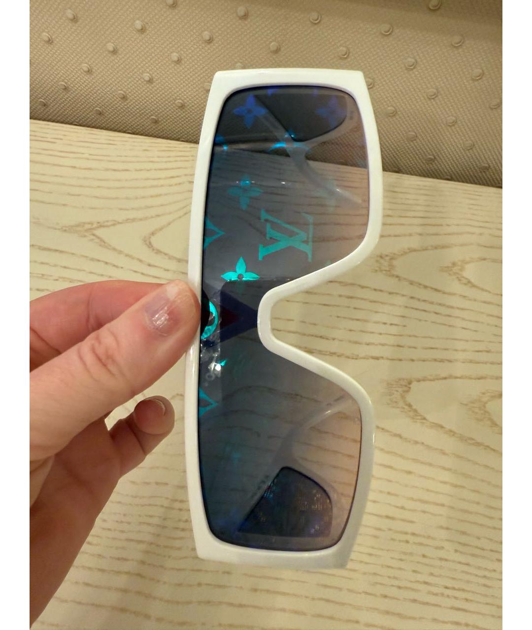 LOUIS VUITTON Белые пластиковые солнцезащитные очки, фото 3