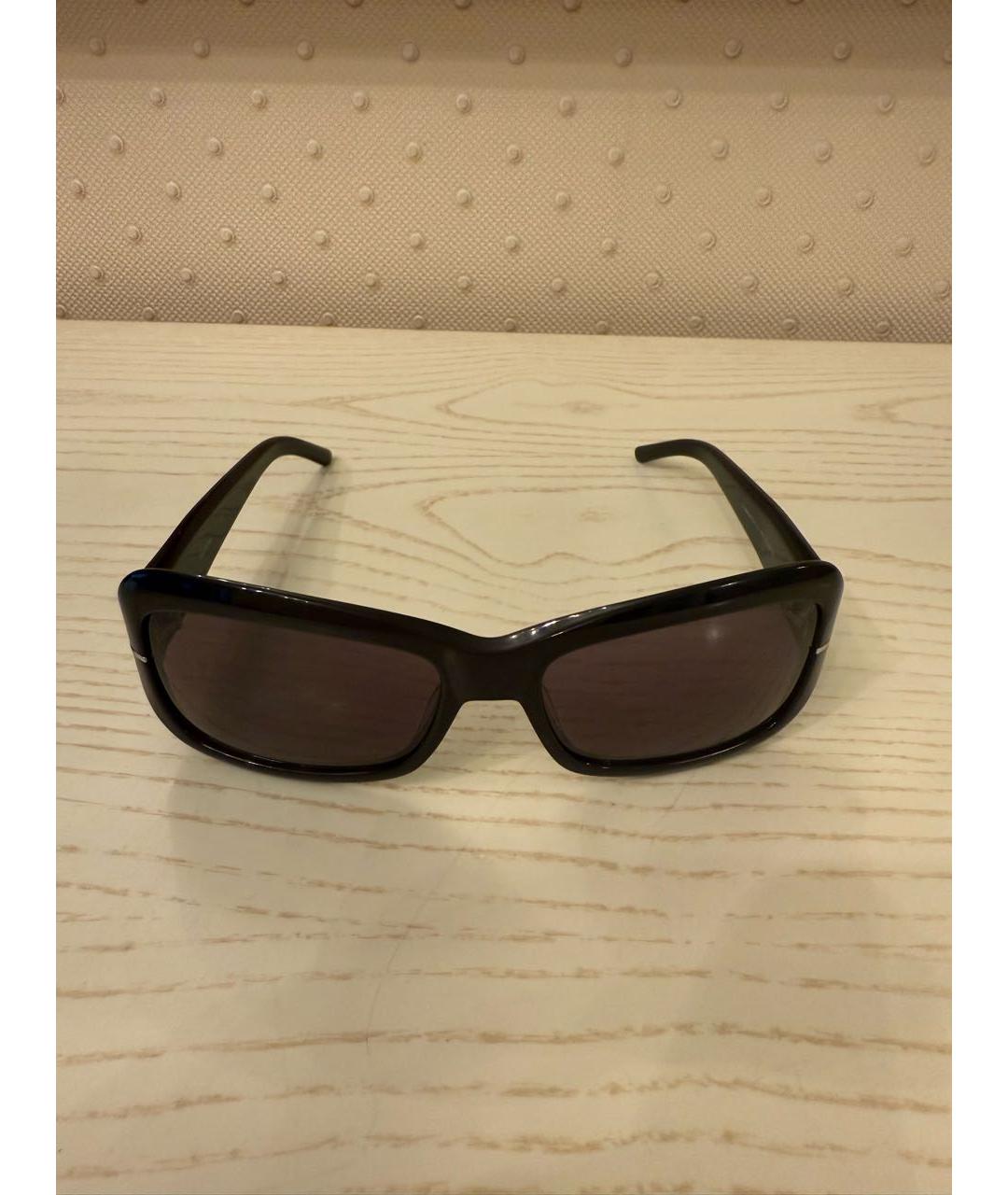 VALENTINO Черные пластиковые солнцезащитные очки, фото 5