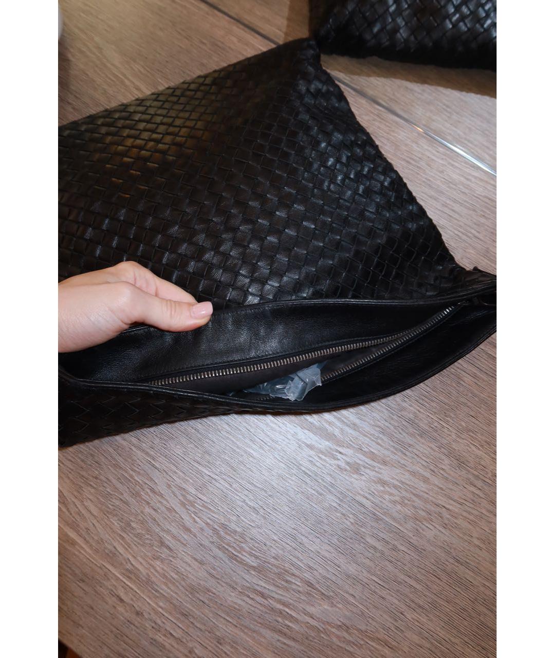 BOTTEGA VENETA Черная кожаная сумка на плечо, фото 4