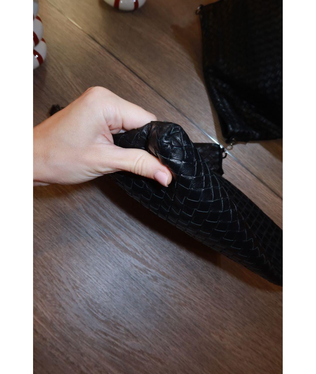 BOTTEGA VENETA Черная кожаная сумка на плечо, фото 3