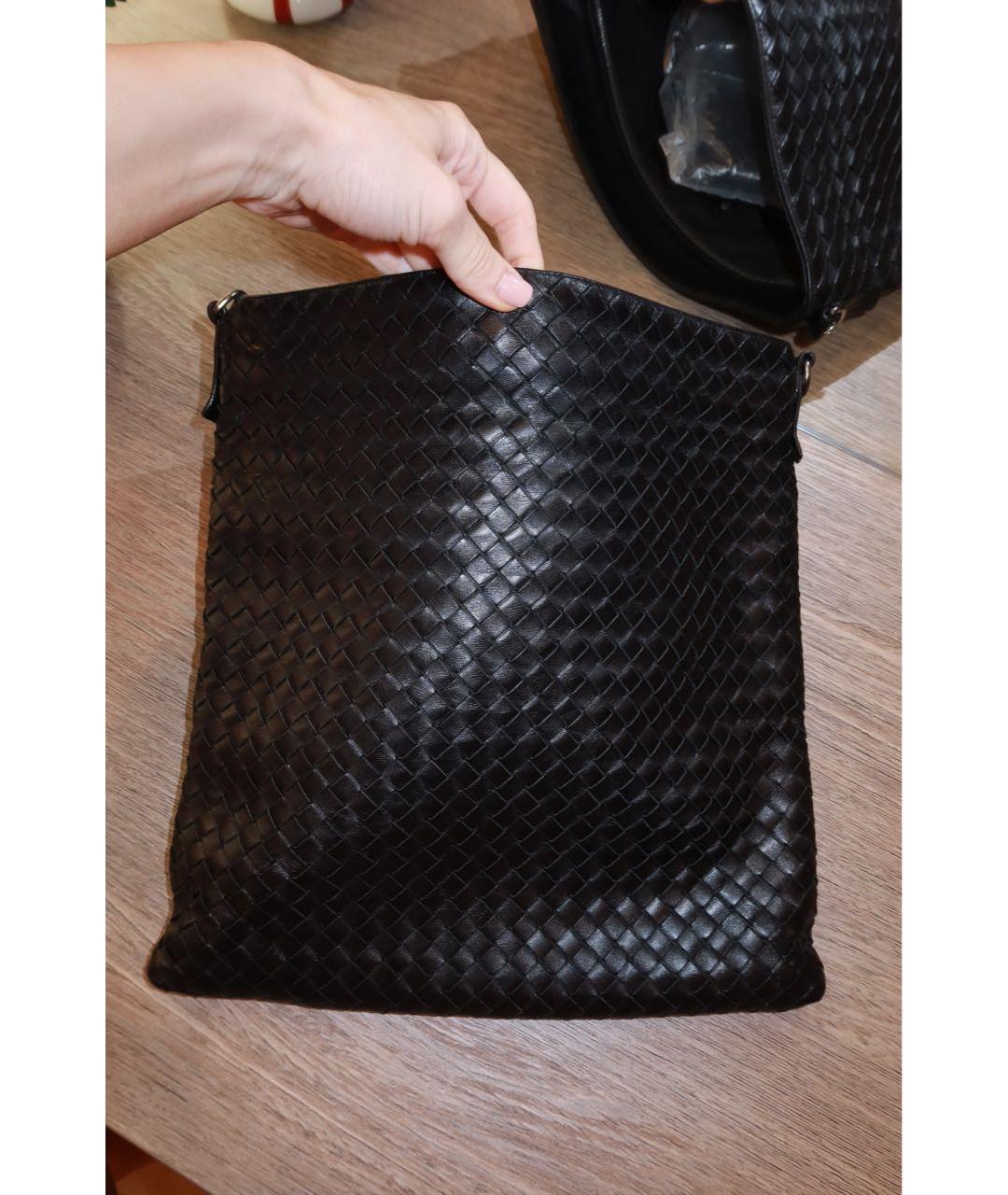 BOTTEGA VENETA Черная кожаная сумка на плечо, фото 2