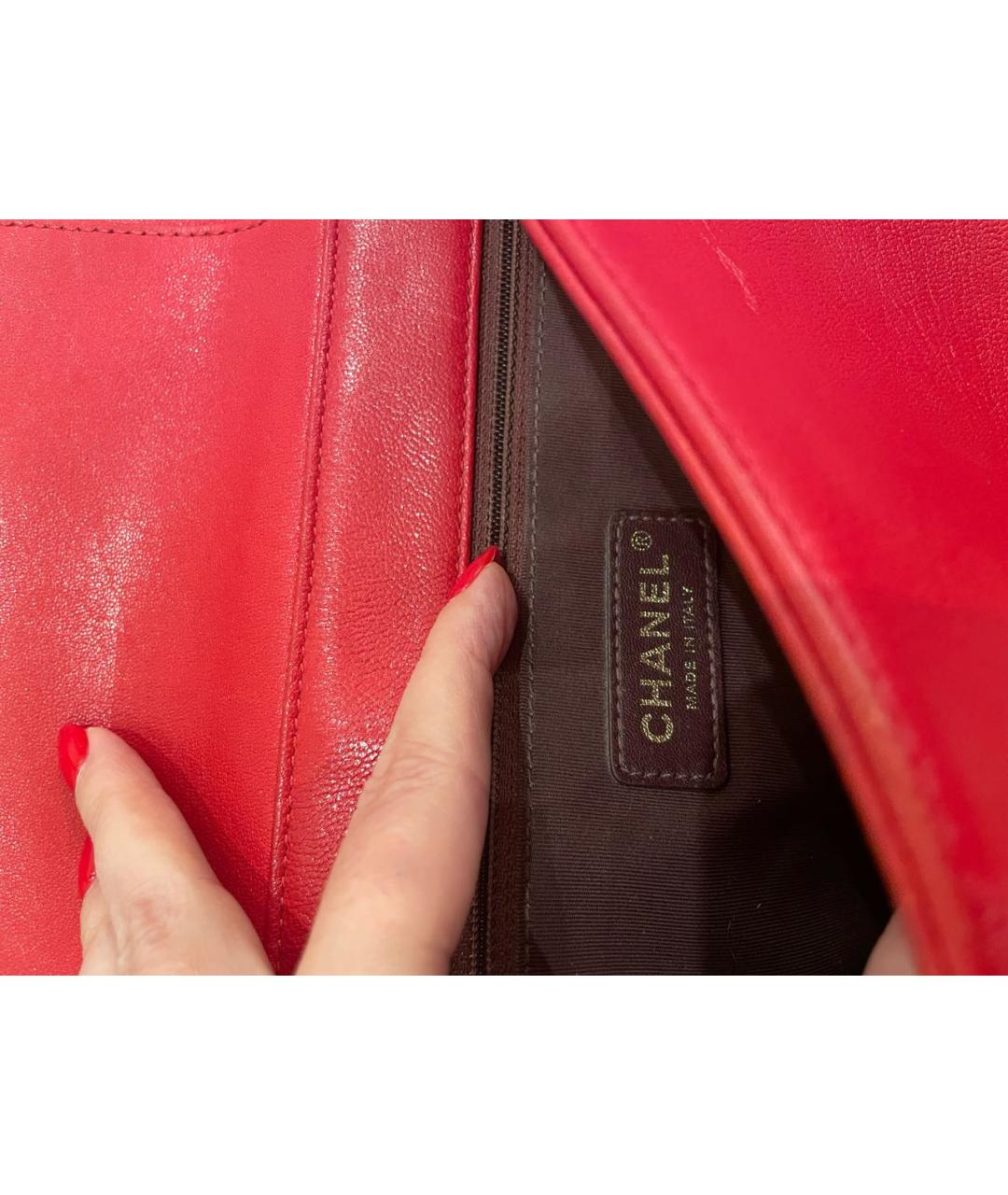 CHANEL Красная кожаная сумка через плечо, фото 6