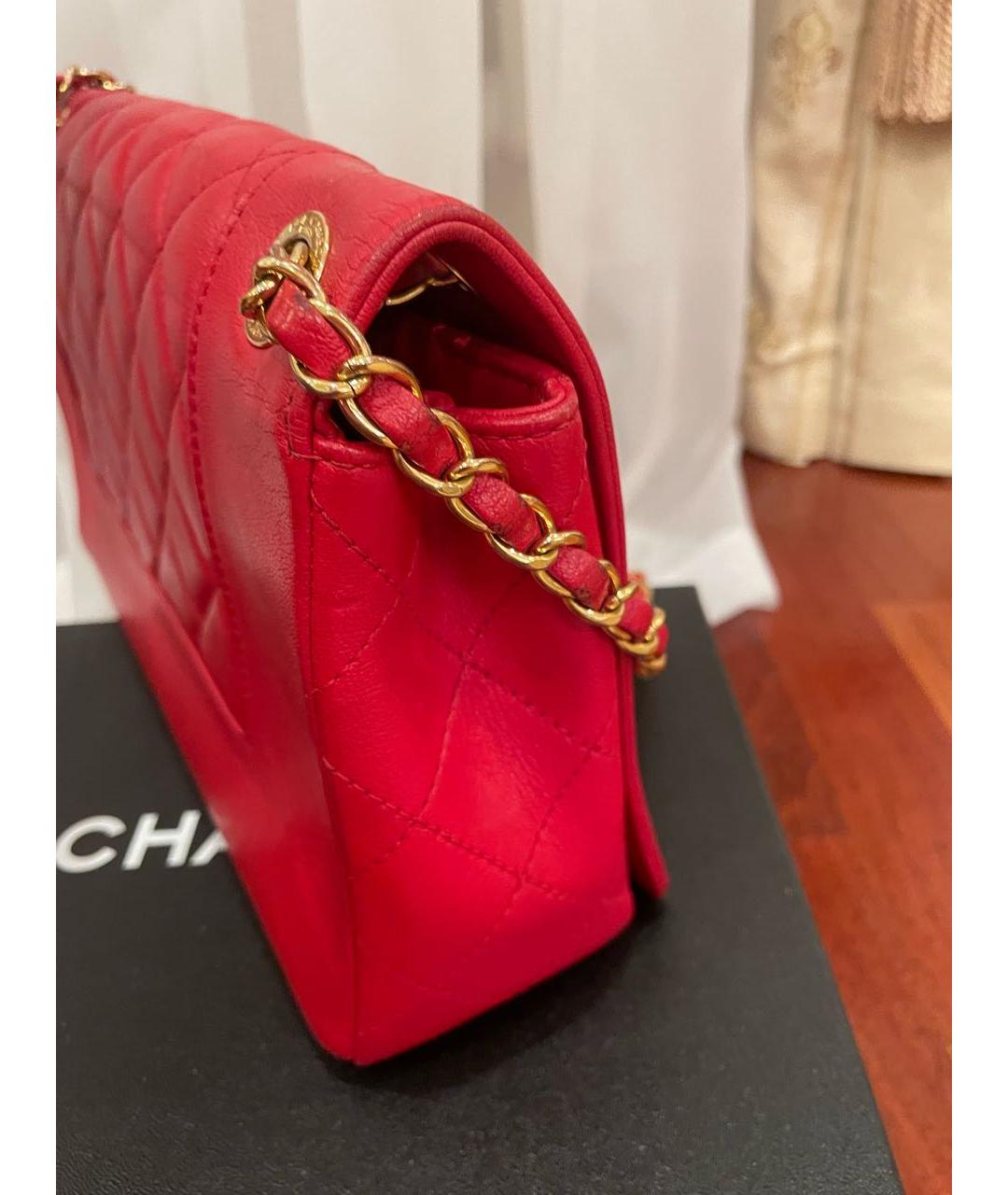 CHANEL Красная кожаная сумка через плечо, фото 2