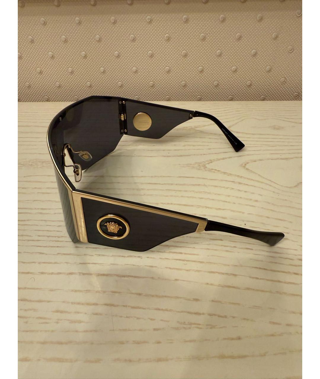 VERSACE Черные пластиковые солнцезащитные очки, фото 5