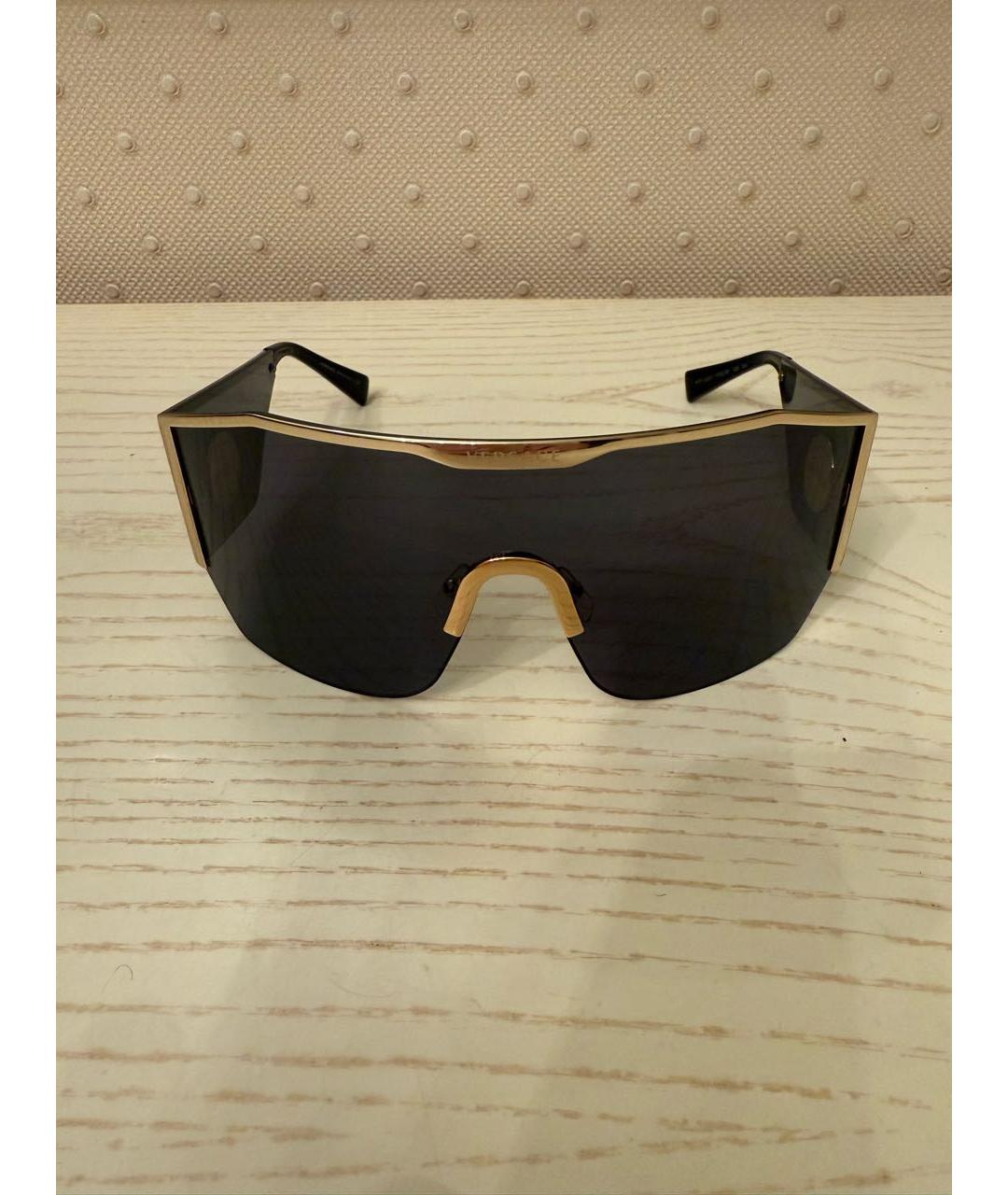 VERSACE Черные пластиковые солнцезащитные очки, фото 6