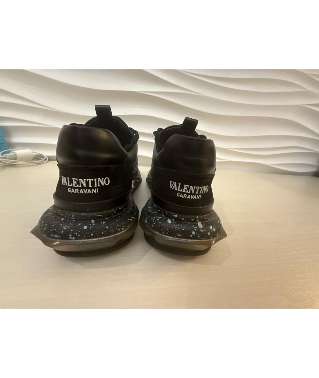 VALENTINO Черные кожаные низкие кроссовки / кеды, фото 4