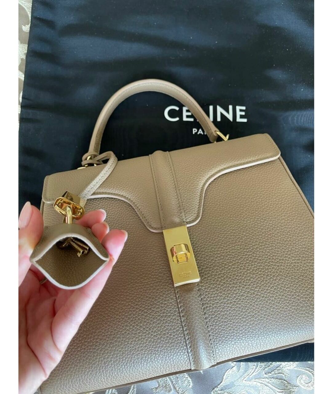 CELINE PRE-OWNED Бежевая кожаная сумка тоут, фото 3