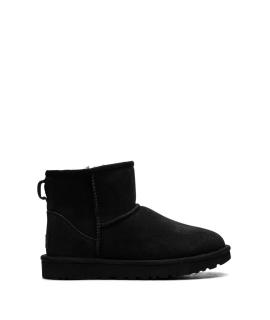 UGG AUSTRALIA Ботинки