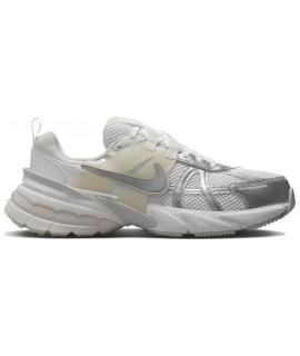 NIKE Кроссовки