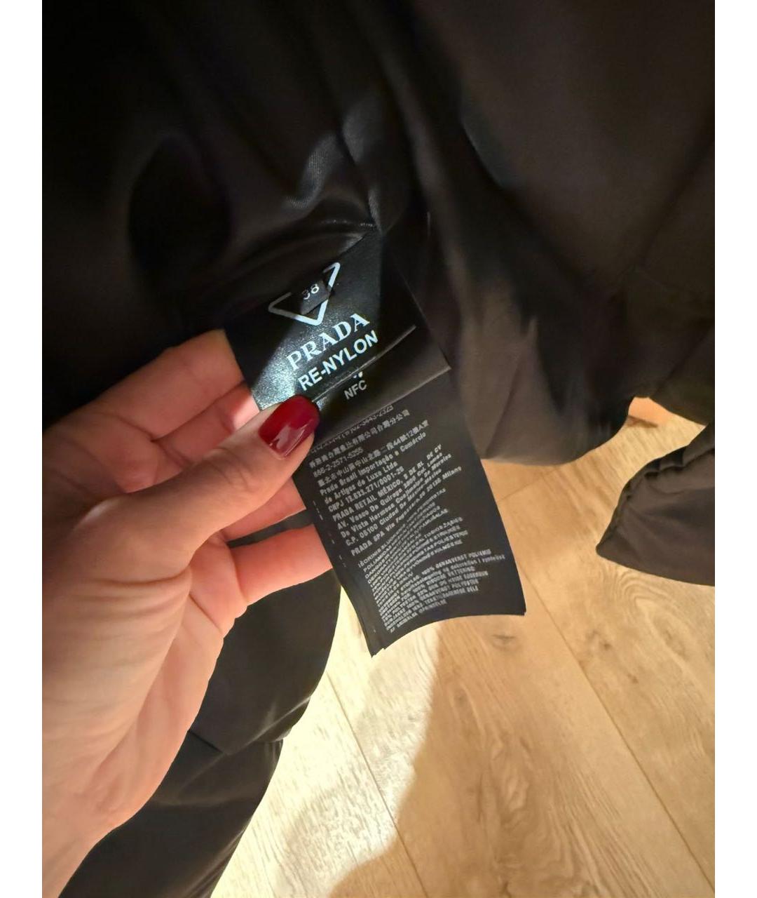 PRADA Черный полиамидовый пуховик, фото 2