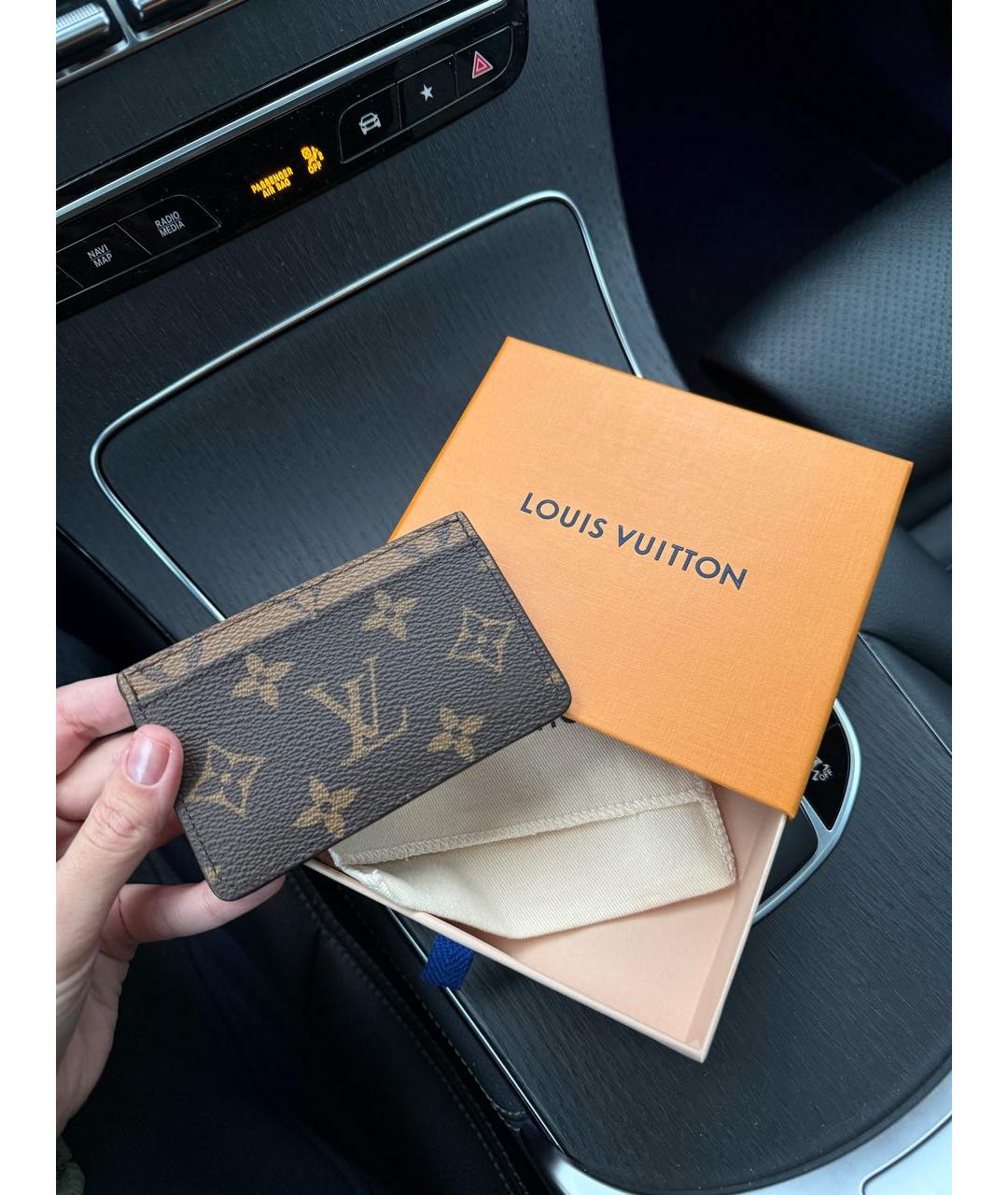 LOUIS VUITTON Коричневый кожаный кардхолдер, фото 2