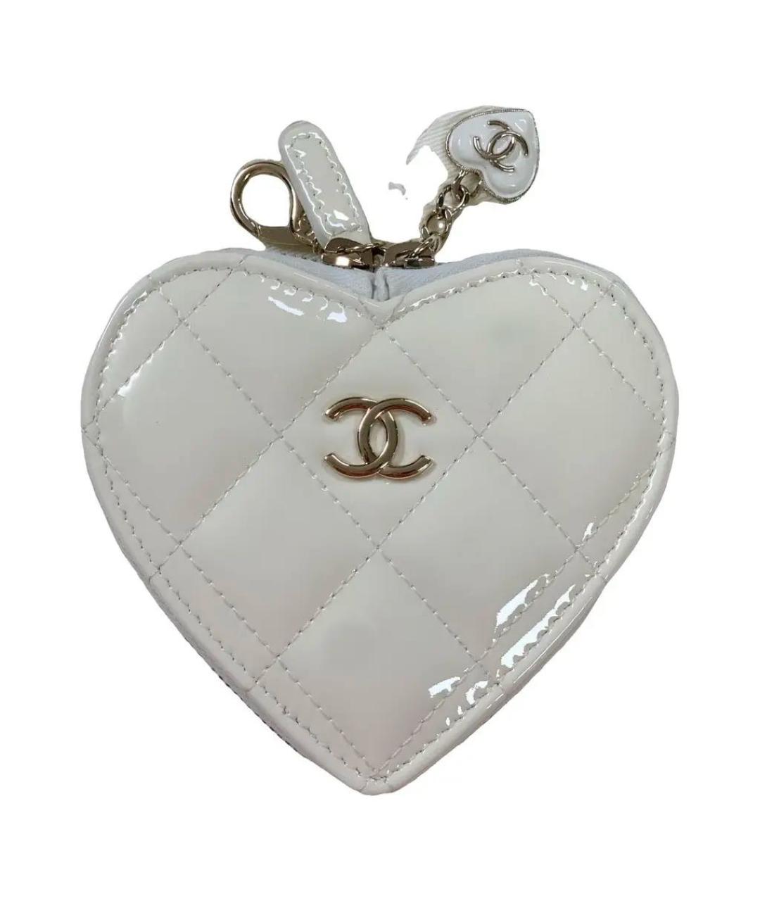 CHANEL Бежевая сумка с короткими ручками из лакированной кожи, фото 7