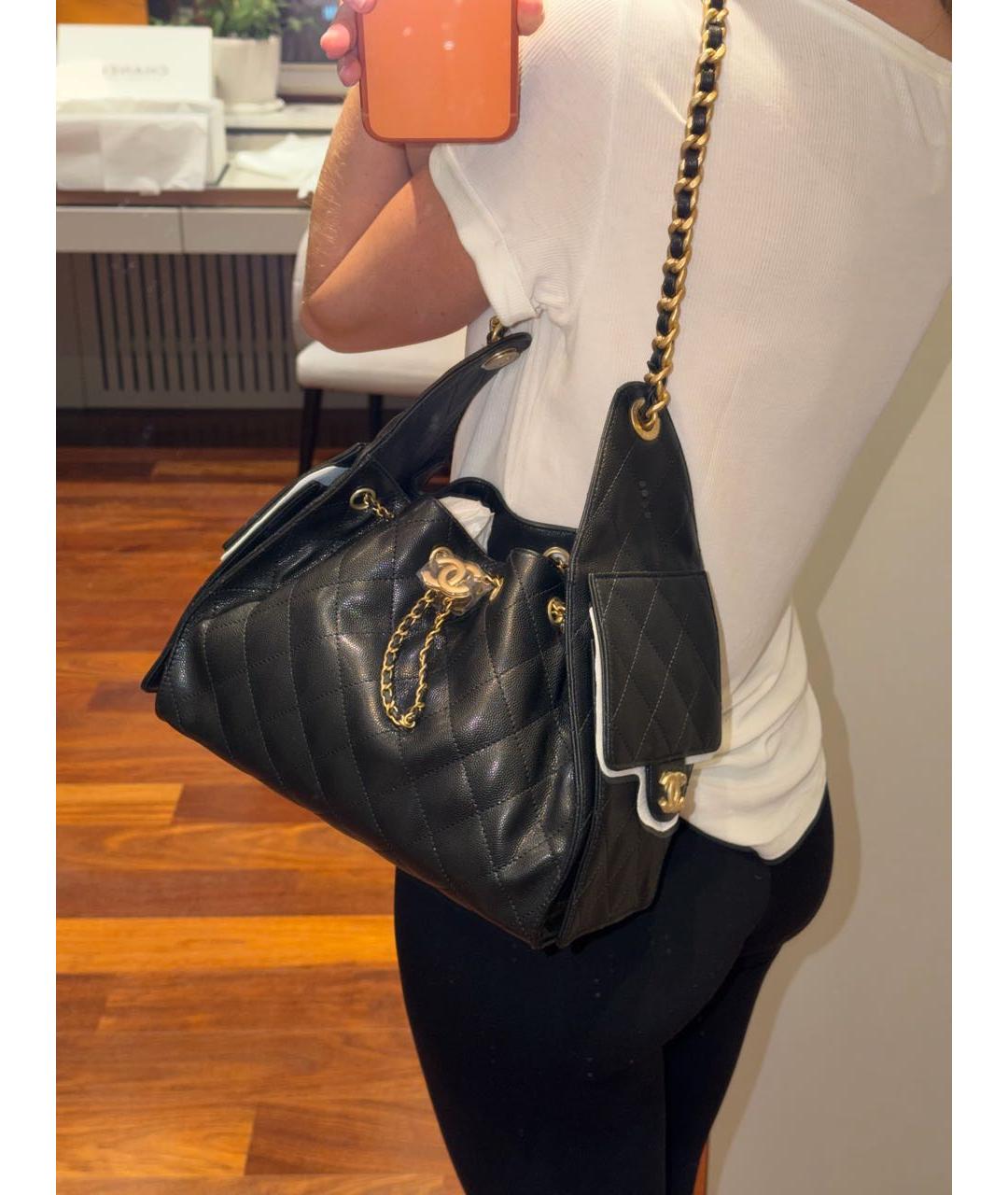 CHANEL Черная кожаная сумка через плечо, фото 2