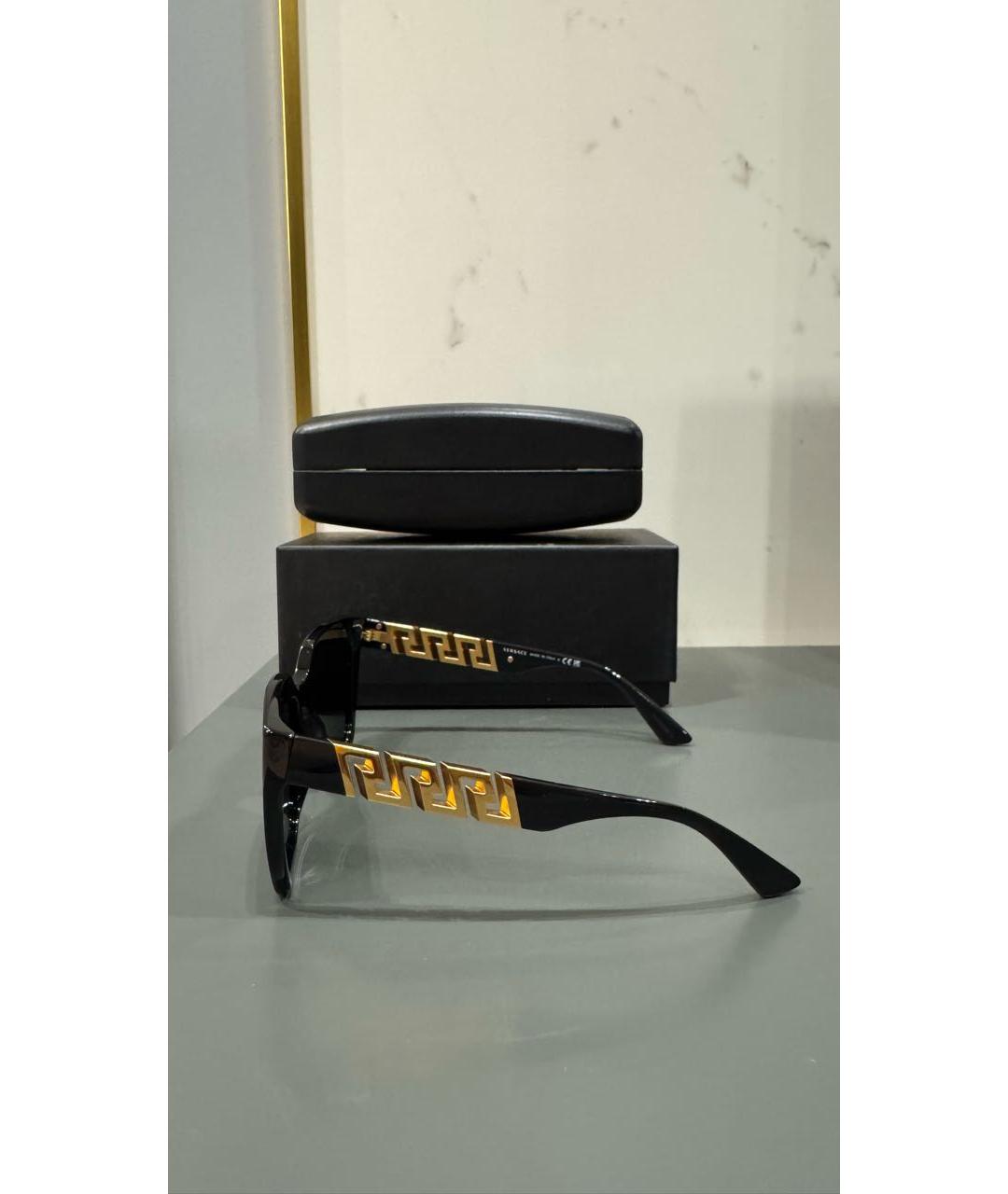 VERSACE Черные пластиковые солнцезащитные очки, фото 5