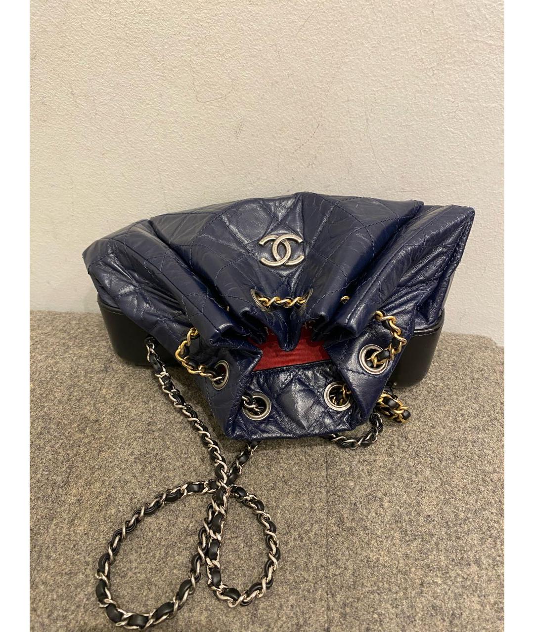 CHANEL Темно-синяя кожаная сумка через плечо, фото 2