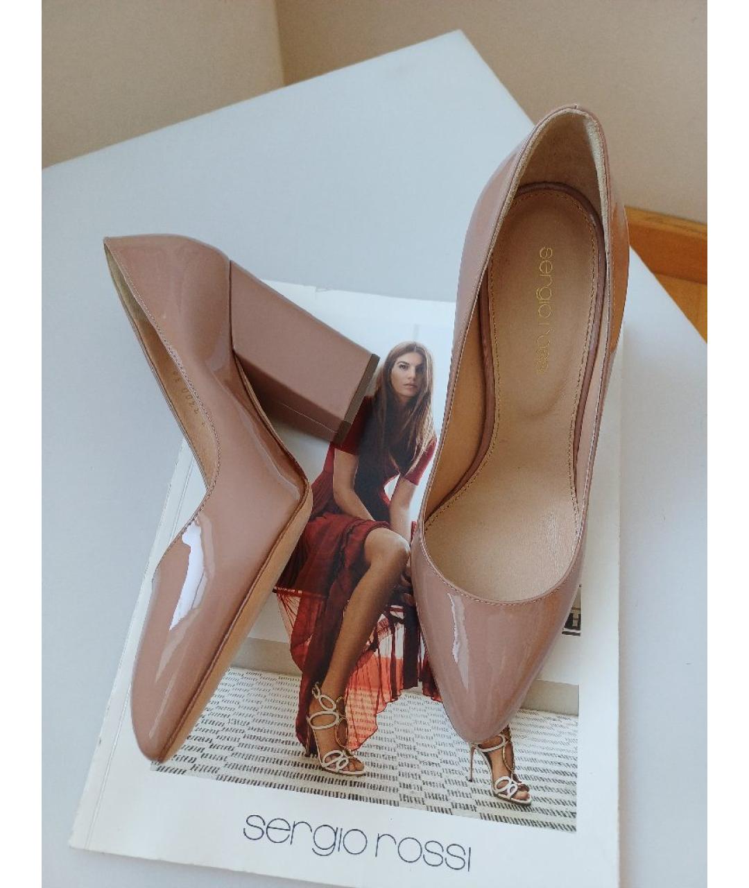 SERGIO ROSSI Бежевые туфли из лакированной кожи, фото 4